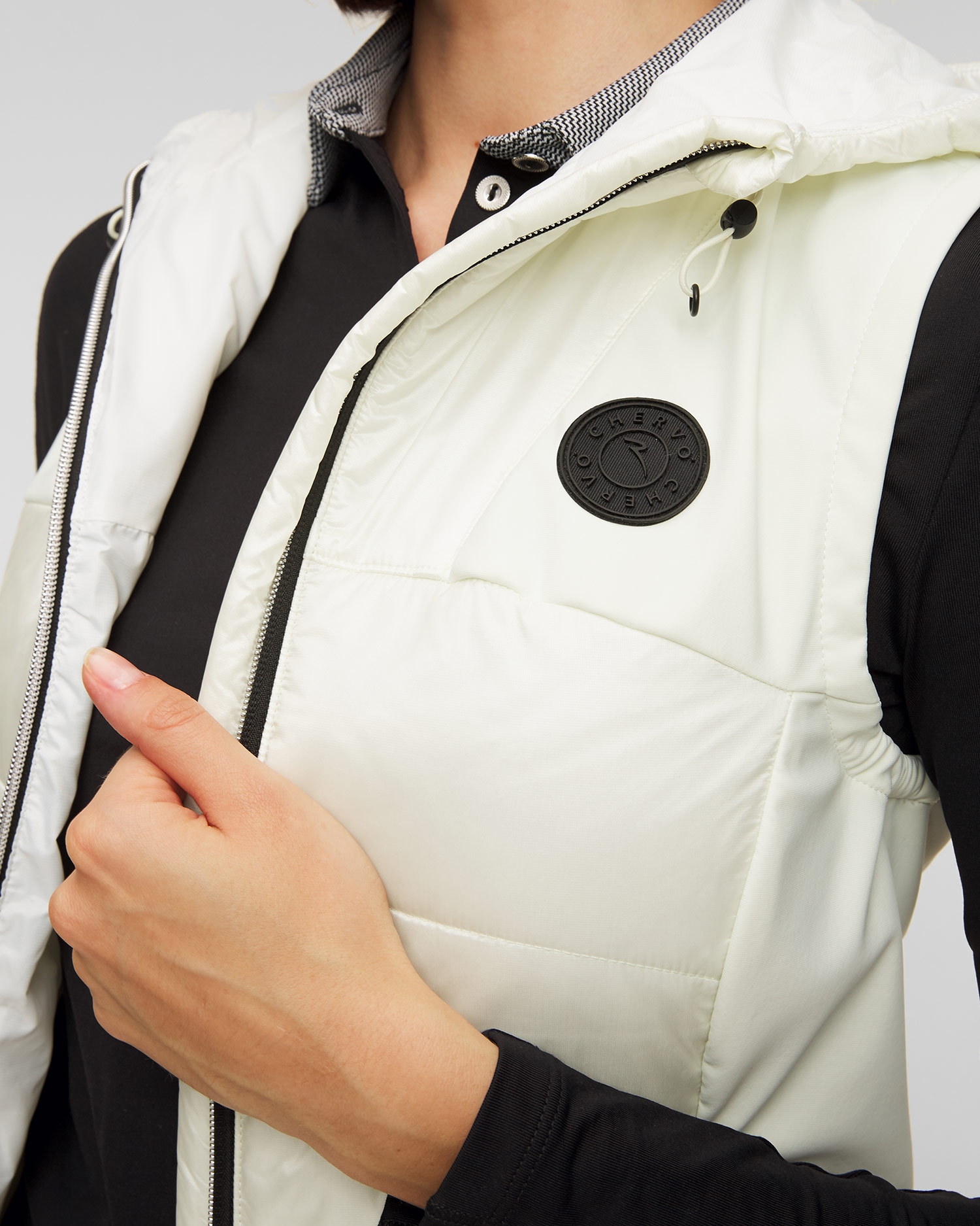 Kamizelka damska z kapturem Chervo Essia