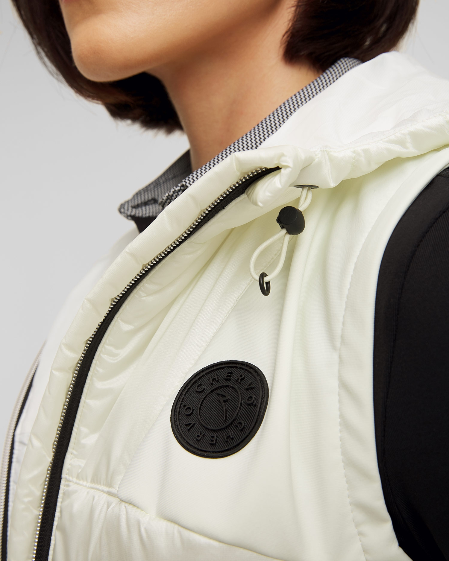 Kamizelka damska z kapturem Chervo Essia