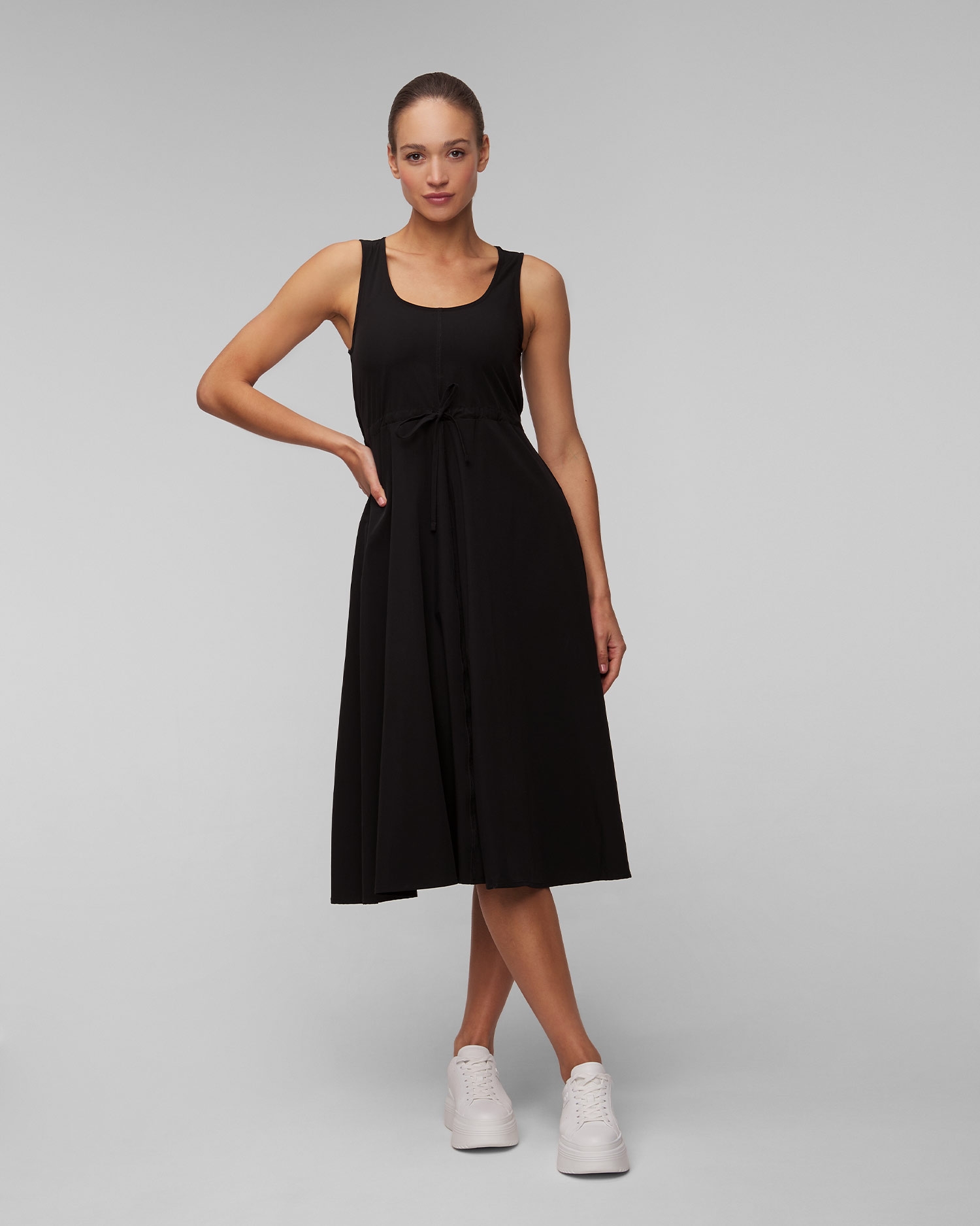 Černé dámské šaty Deha