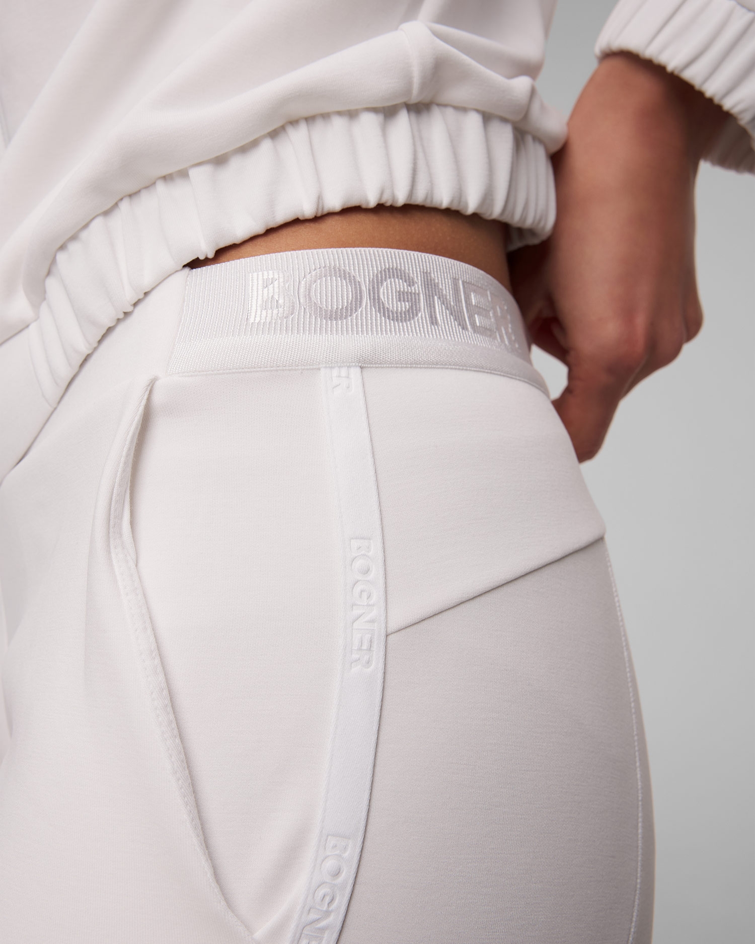 Bílé dámské kalhoty BOGNER Linna