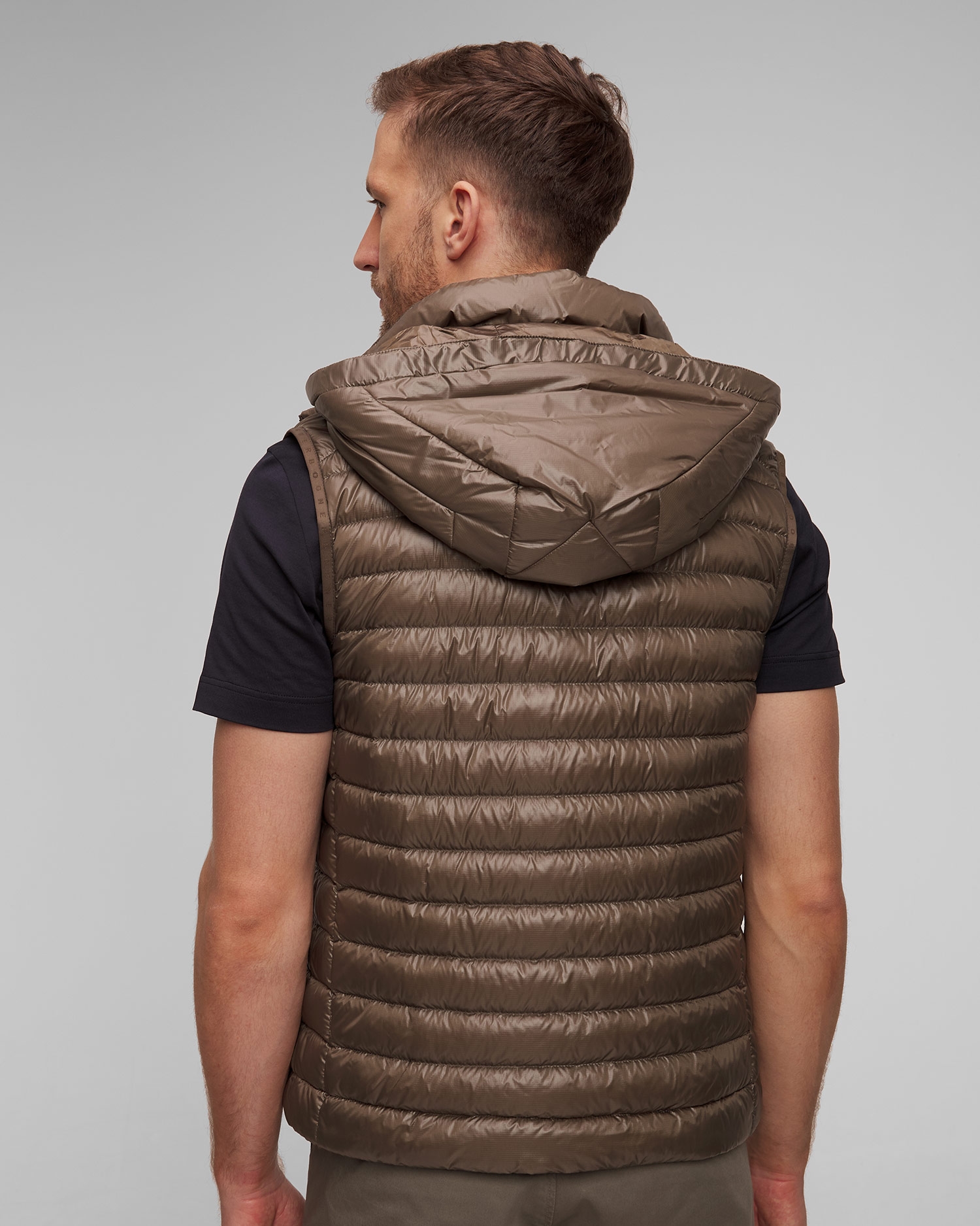 Hnědá prošívaná pánská vesta BOGNER Lonne-D1