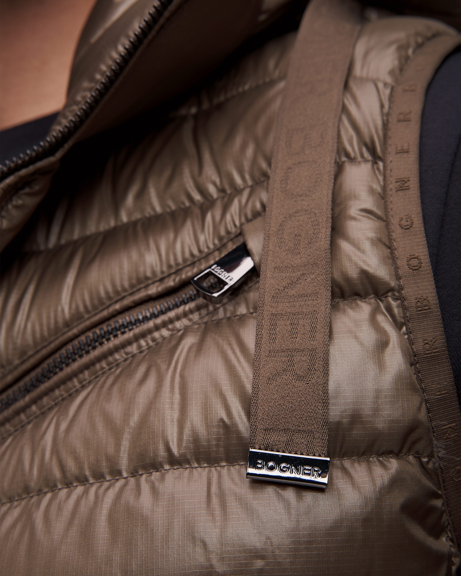 Hnědá prošívaná pánská vesta BOGNER Lonne-D1