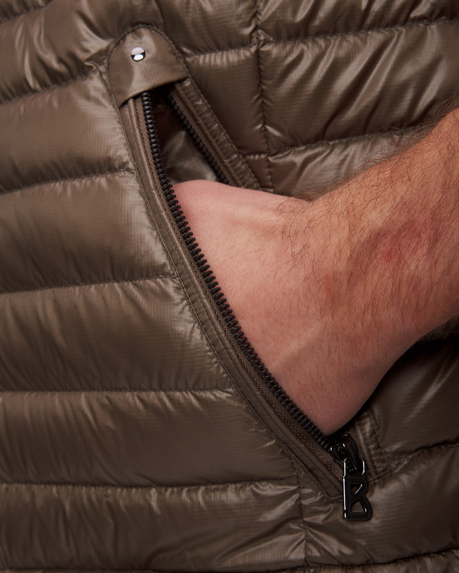 Hnědá prošívaná pánská vesta BOGNER Lonne-D1