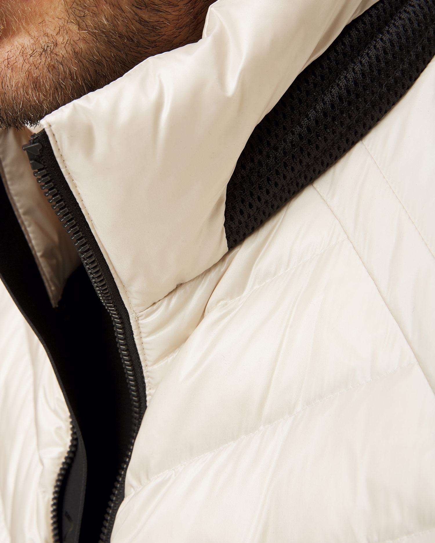 Bílá pánská prošívaná vesta BOGNER Lasse-D2