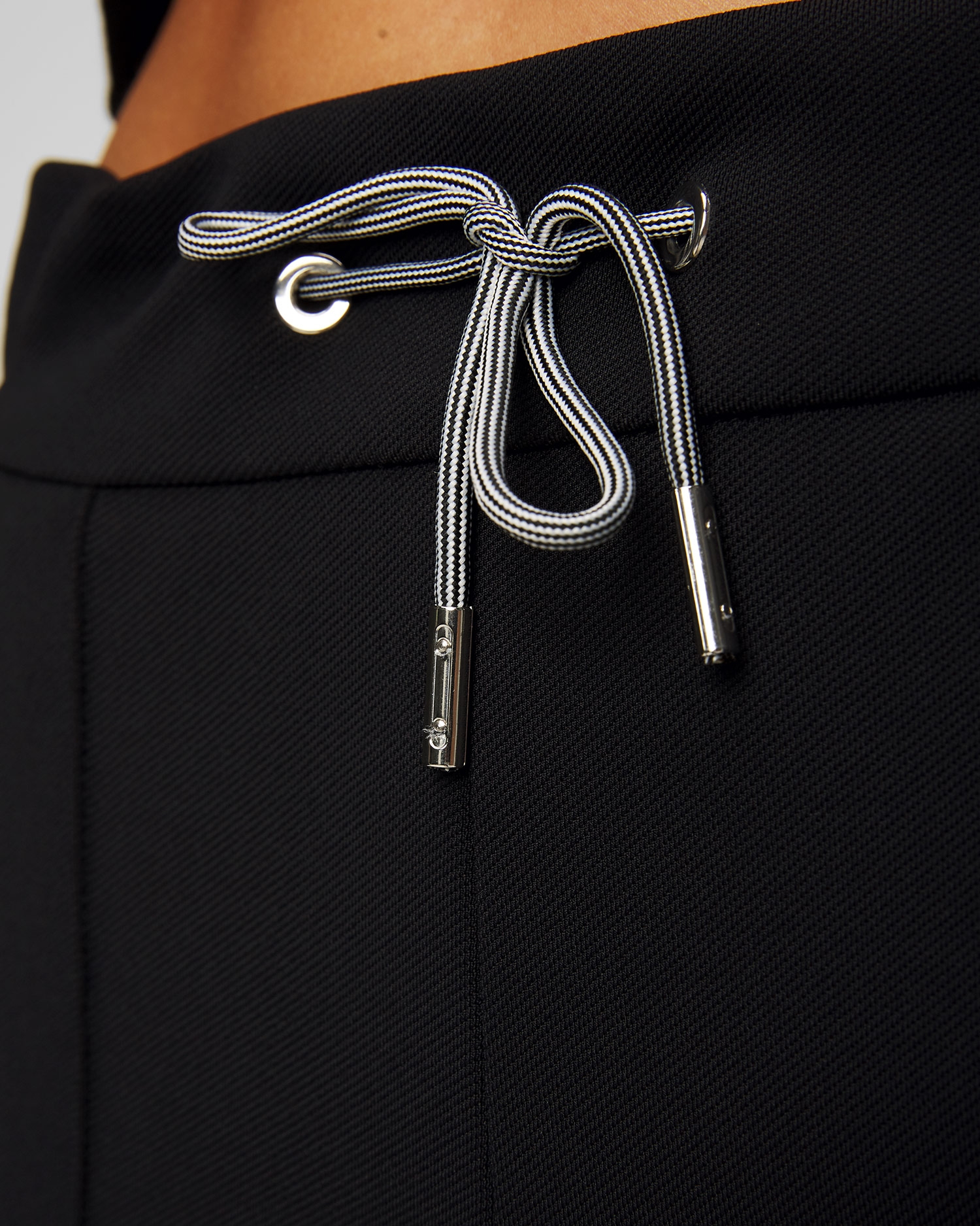 Černé dámské kalhoty Sportalm