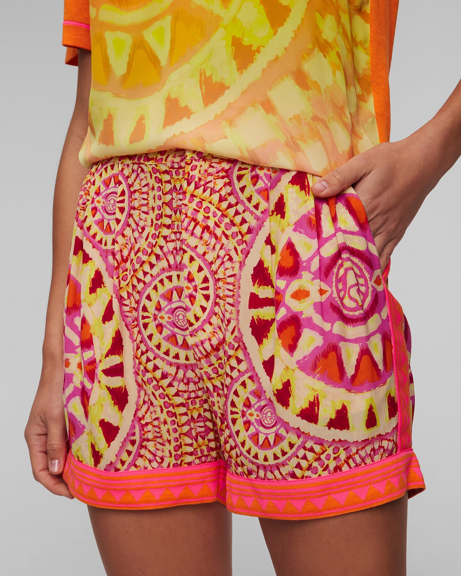 Dámské šortky z viskózy Sportalm