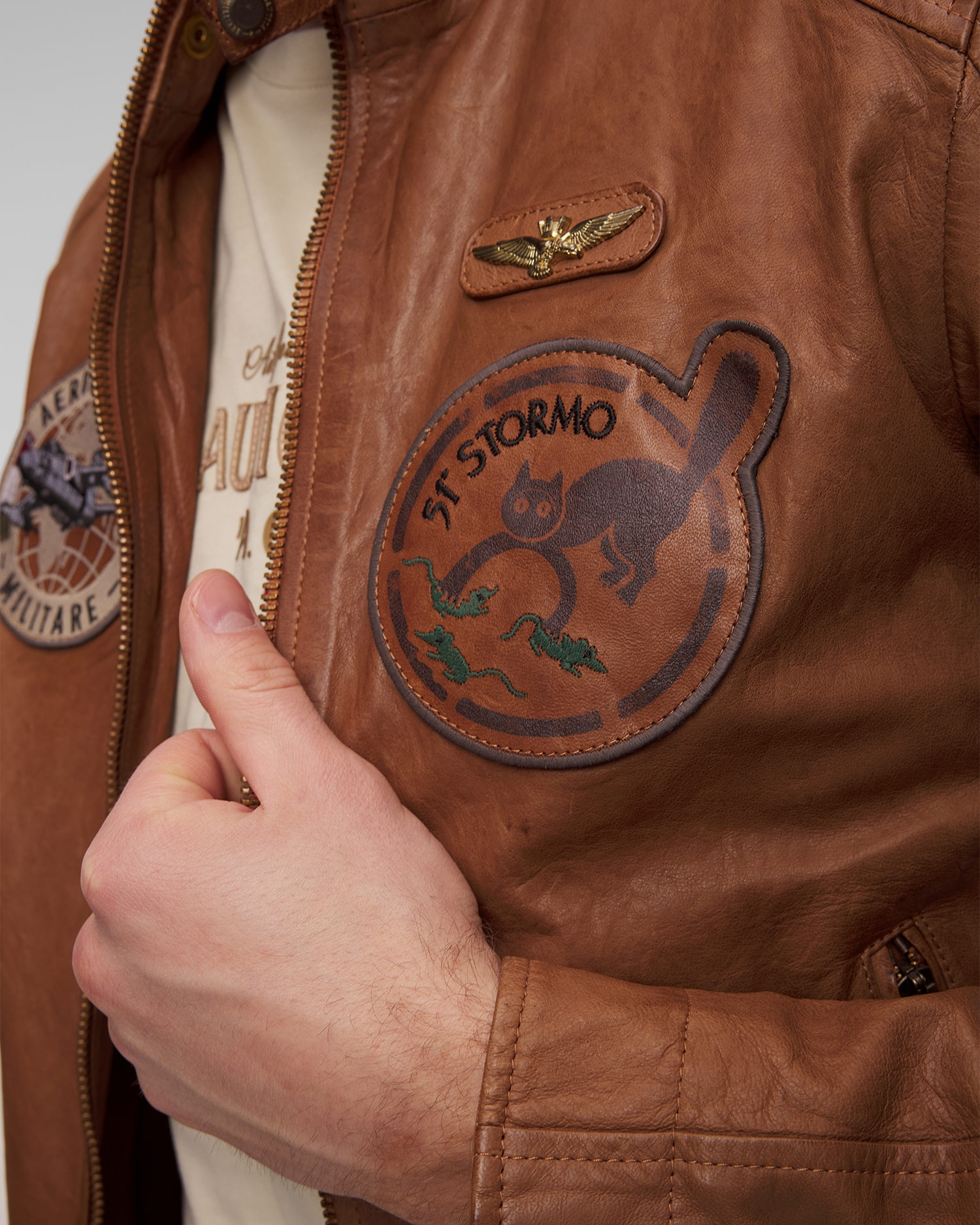 Pánská hnědá kožená bunda Aeronautica Militare