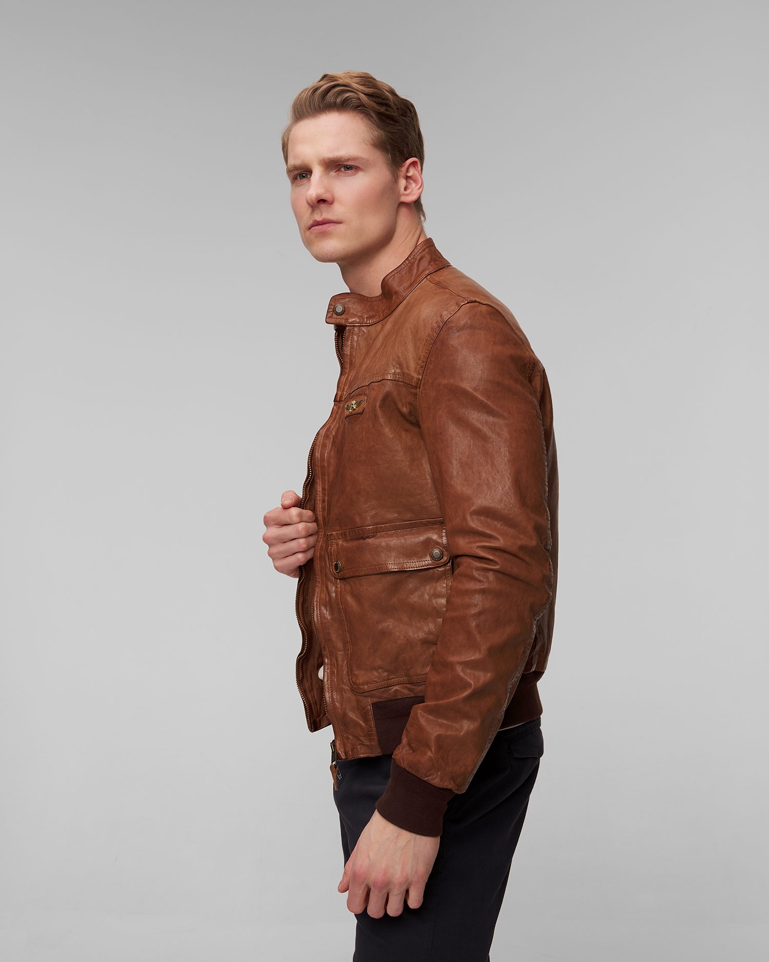 Hnědá pánská kožená bunda Aeronautica Militare