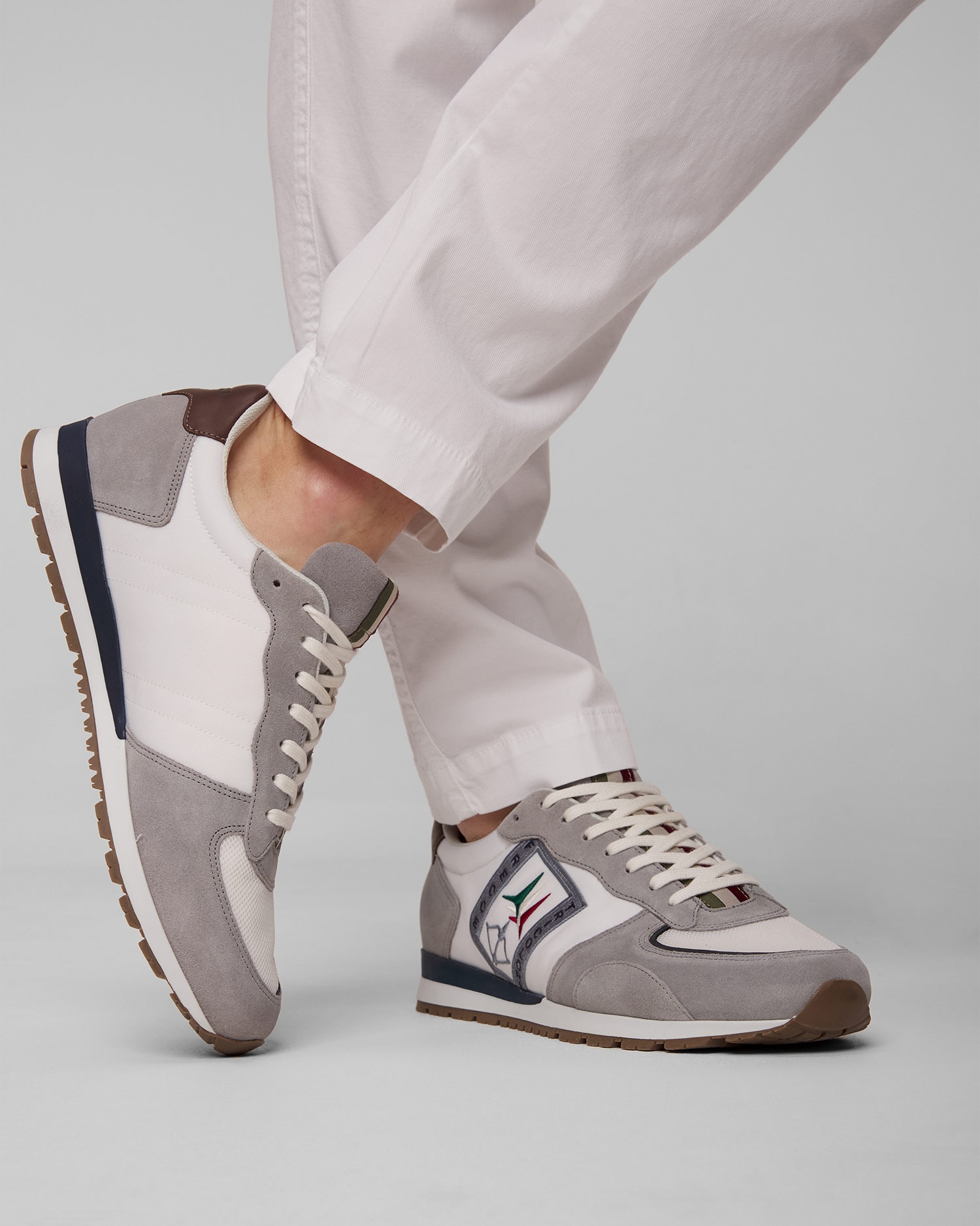 Bílé kožené pánské boty Aeronautica Militare