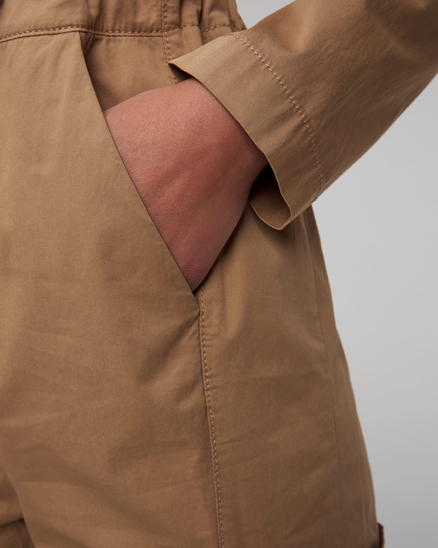 Hnědý dámský overal Aeronautica Militare