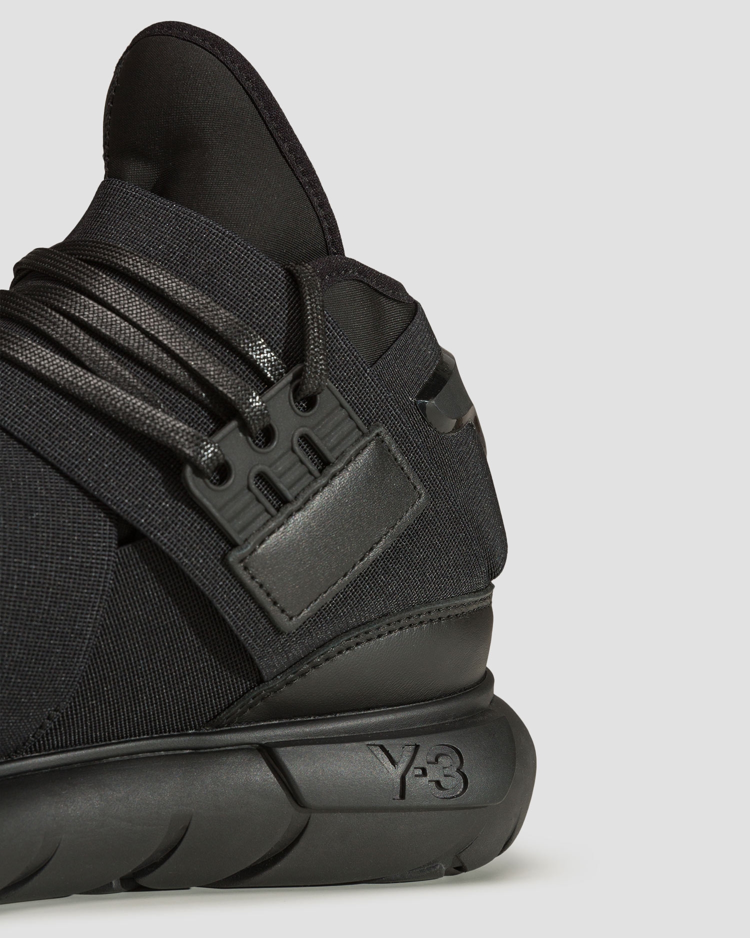 Boty unisex Y-3 Qasa v Černé Barvě