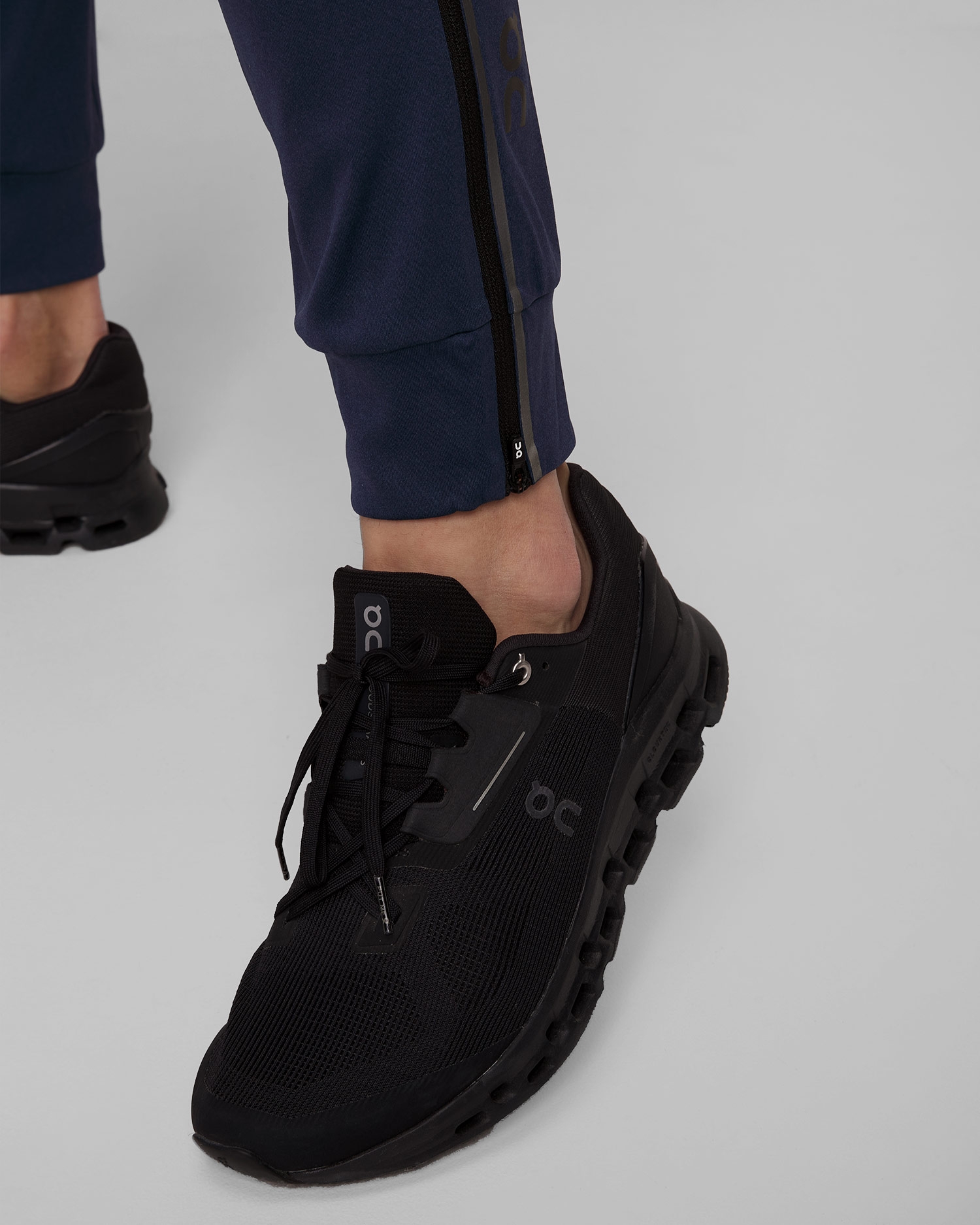 Pánské běžecké kalhoty On Running Weather Pants