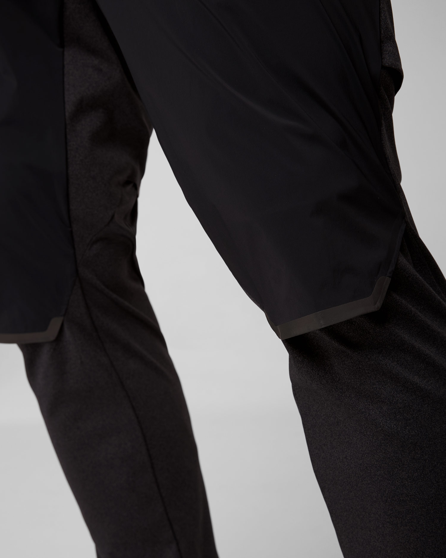 Pánské běžecké kalhoty On Running Weather Pants