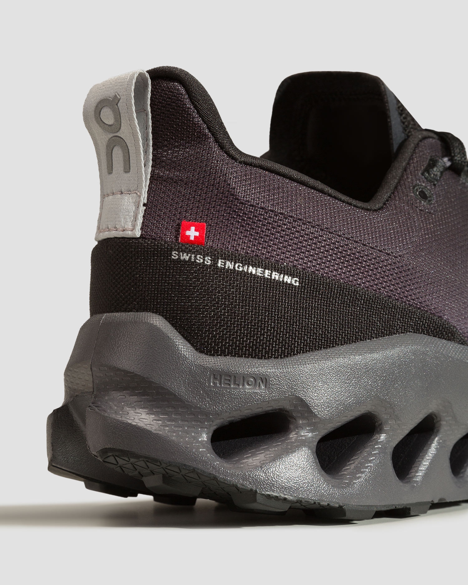 Pánské trailové boty On Running Cloudsurfer Trail