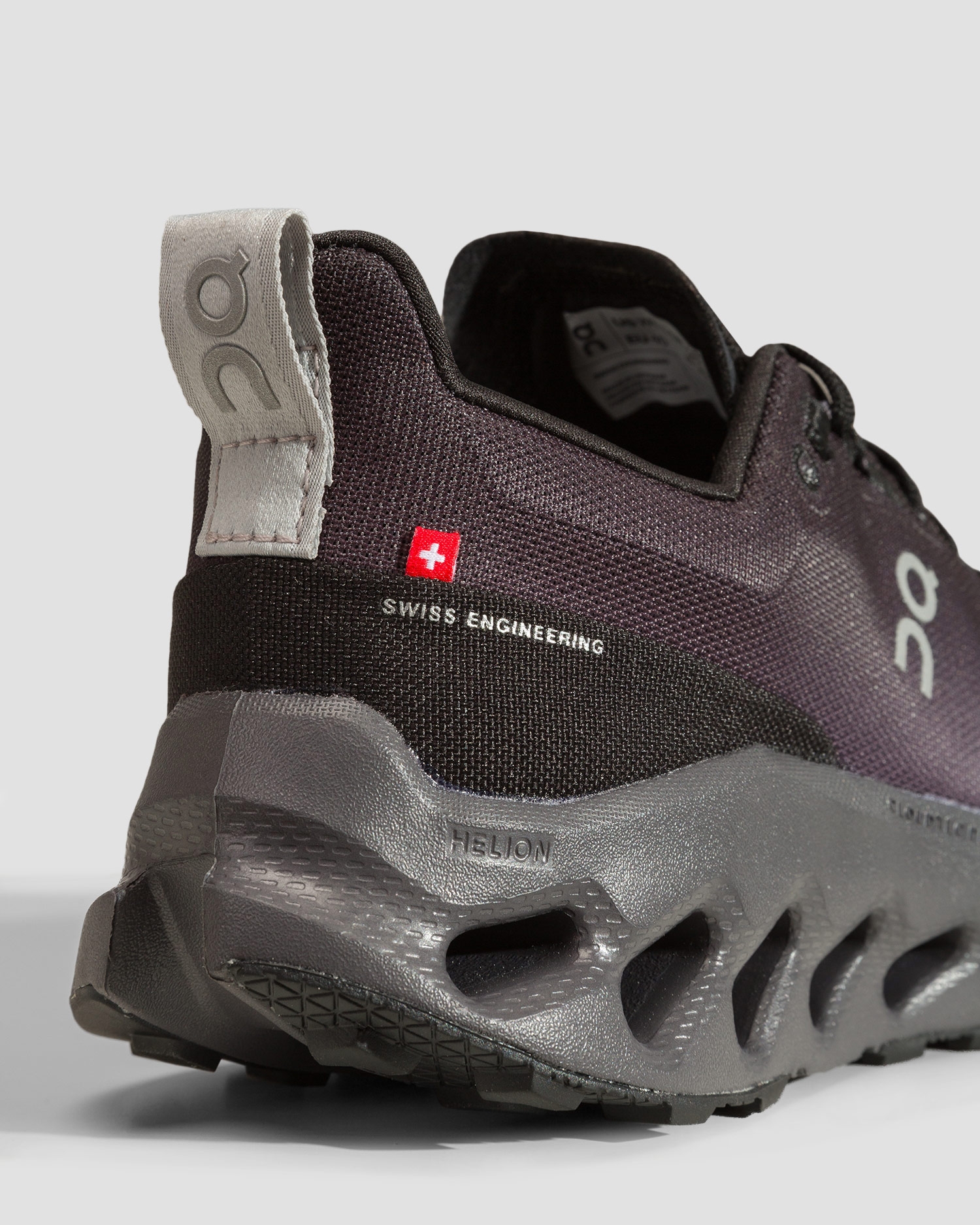 Dámské trailové boty On Running Cloudsurfer Trail