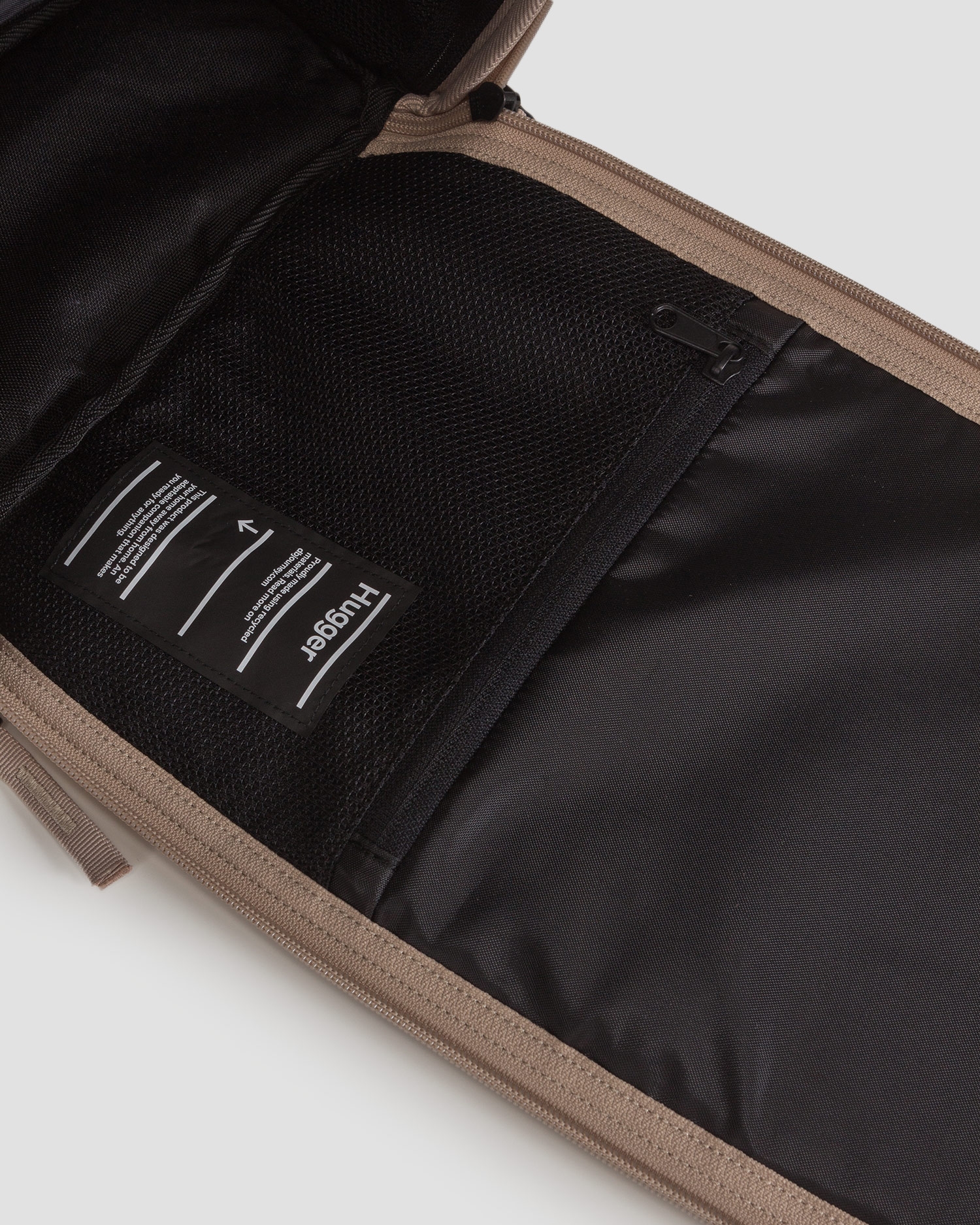 Béžový batoh Db Hugger Backpack 25L