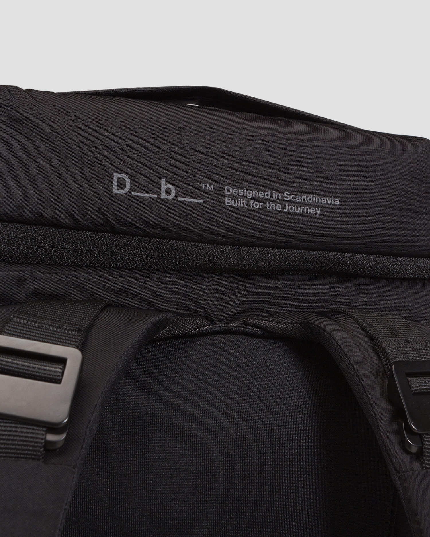 Černý dámský batoh Db Freya Backpack 22L