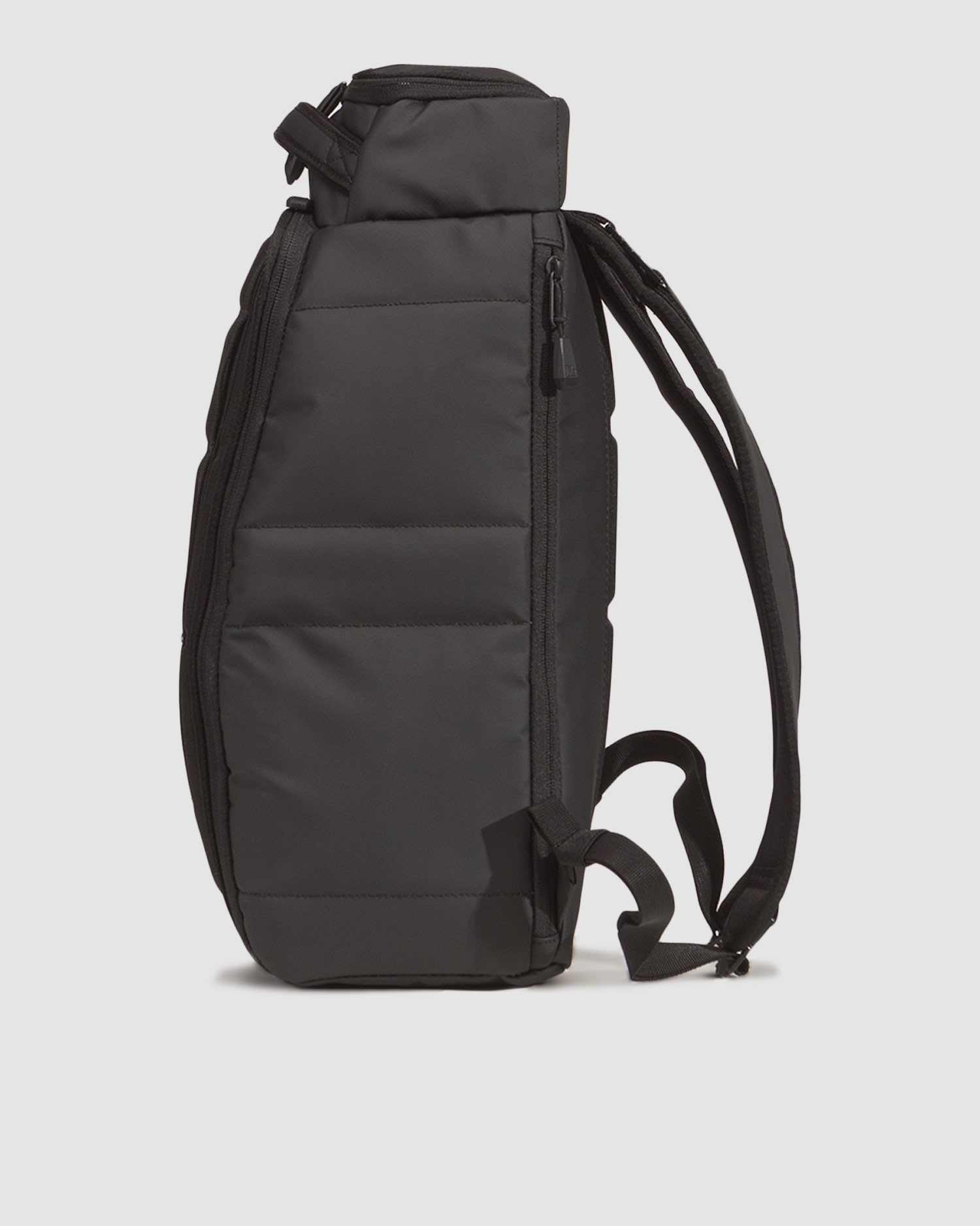 Batoh Db HUGGER BACKPACK 20L