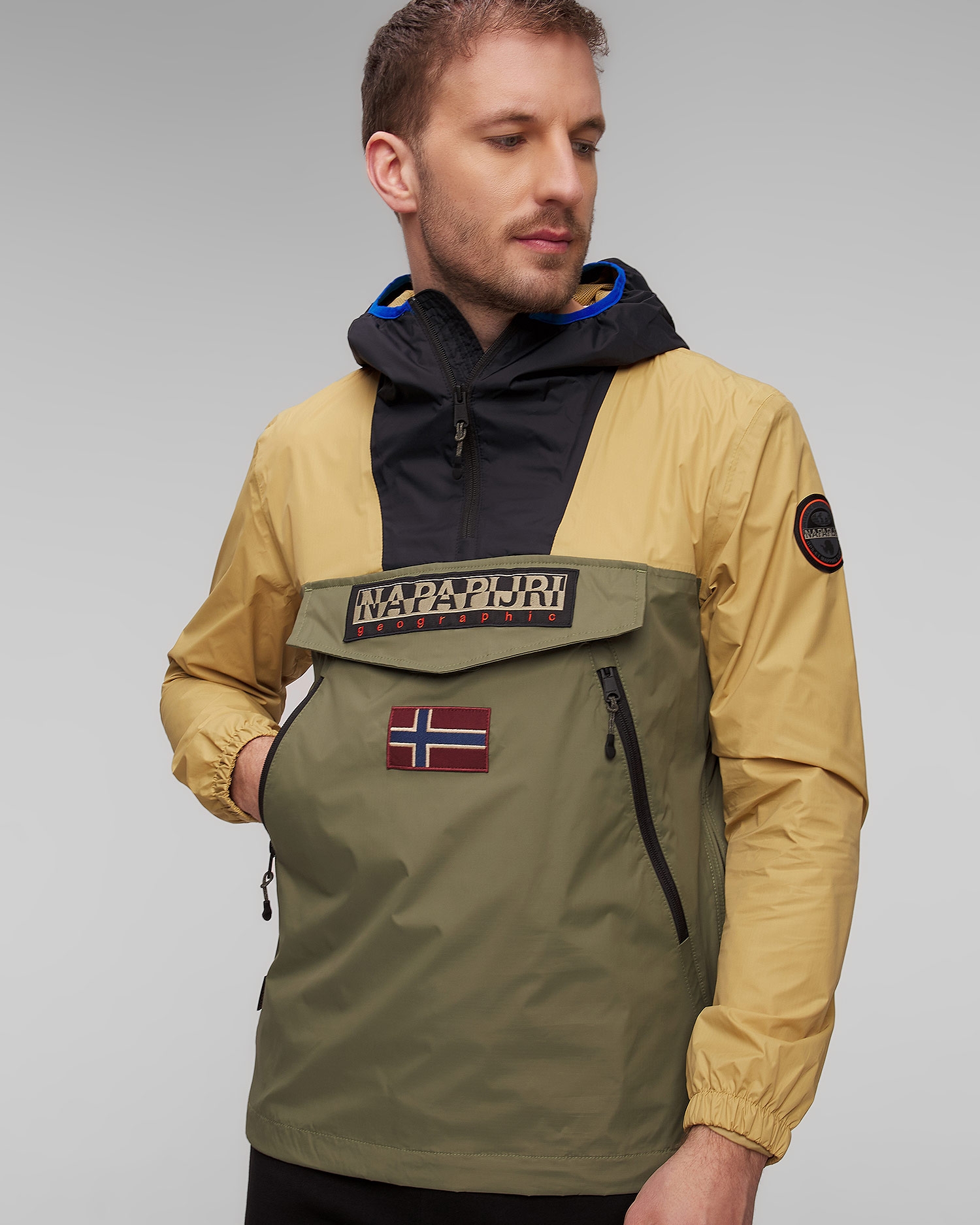 Pánská funkční nepromokavá bunda Napapijri Rainforest Wb v Zeleném, Černém a Béžovém Barevném Odstínu