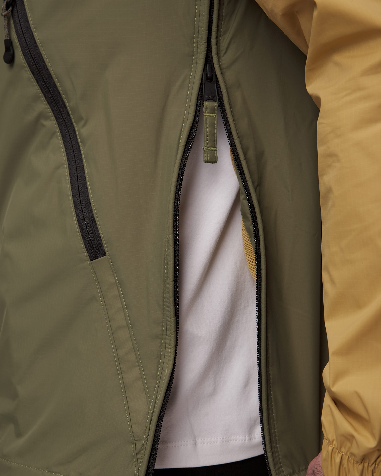 Pánská funkční nepromokavá bunda Napapijri Rainforest Wb v Zeleném, Černém a Béžovém Barevném Odstínu