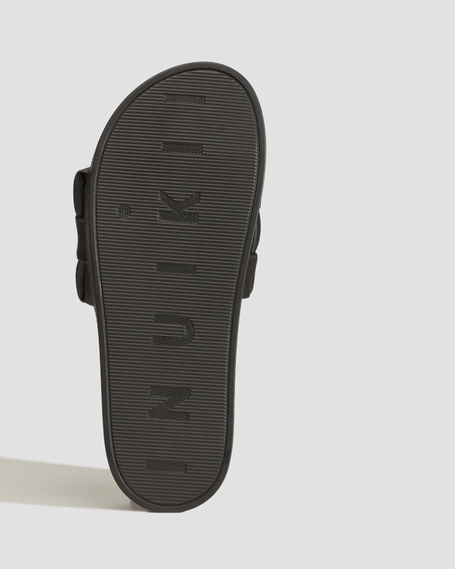 Pantofle Inuikii Braided Vegan