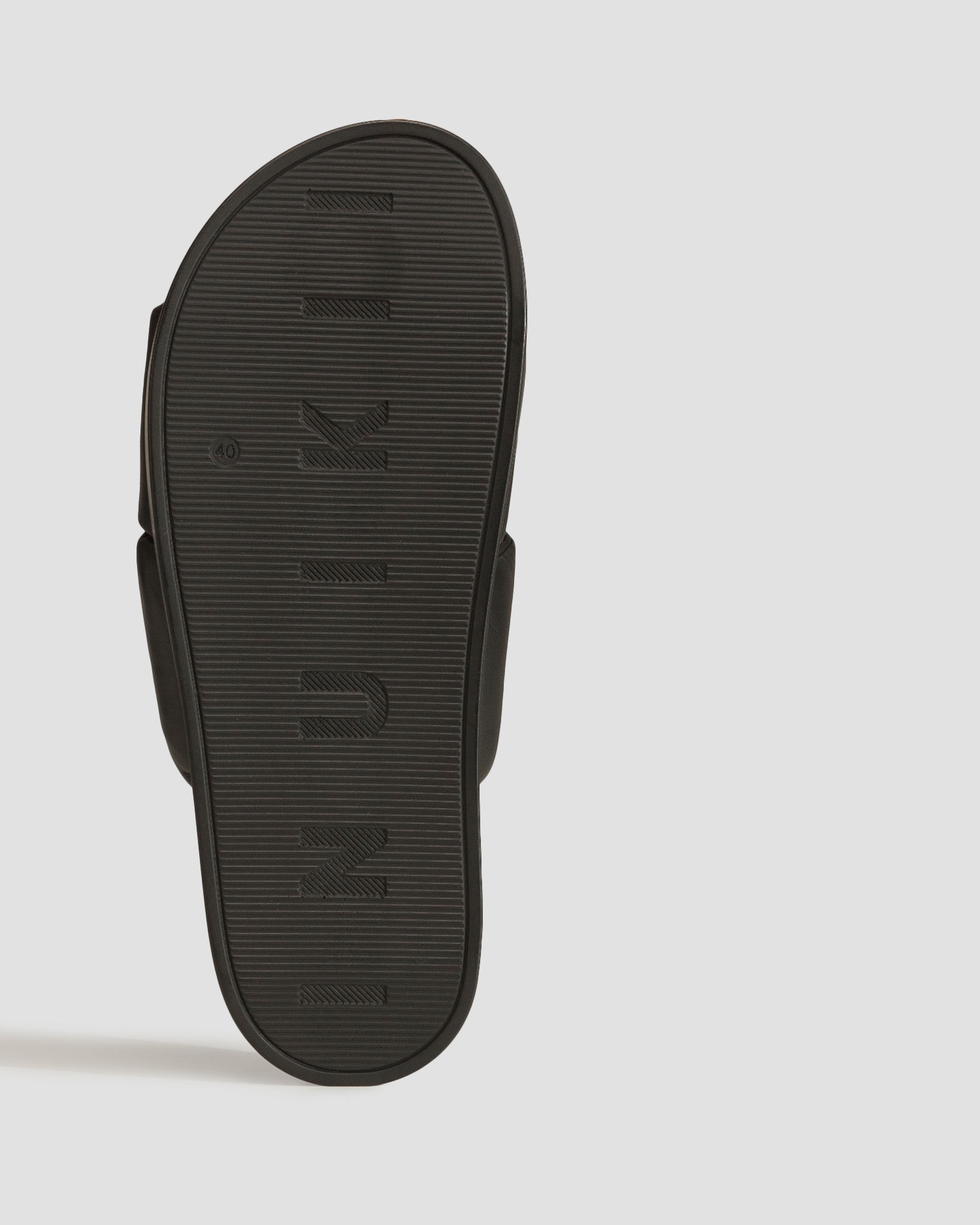 Černé dámské pantofle Inuikii Soft Crossed