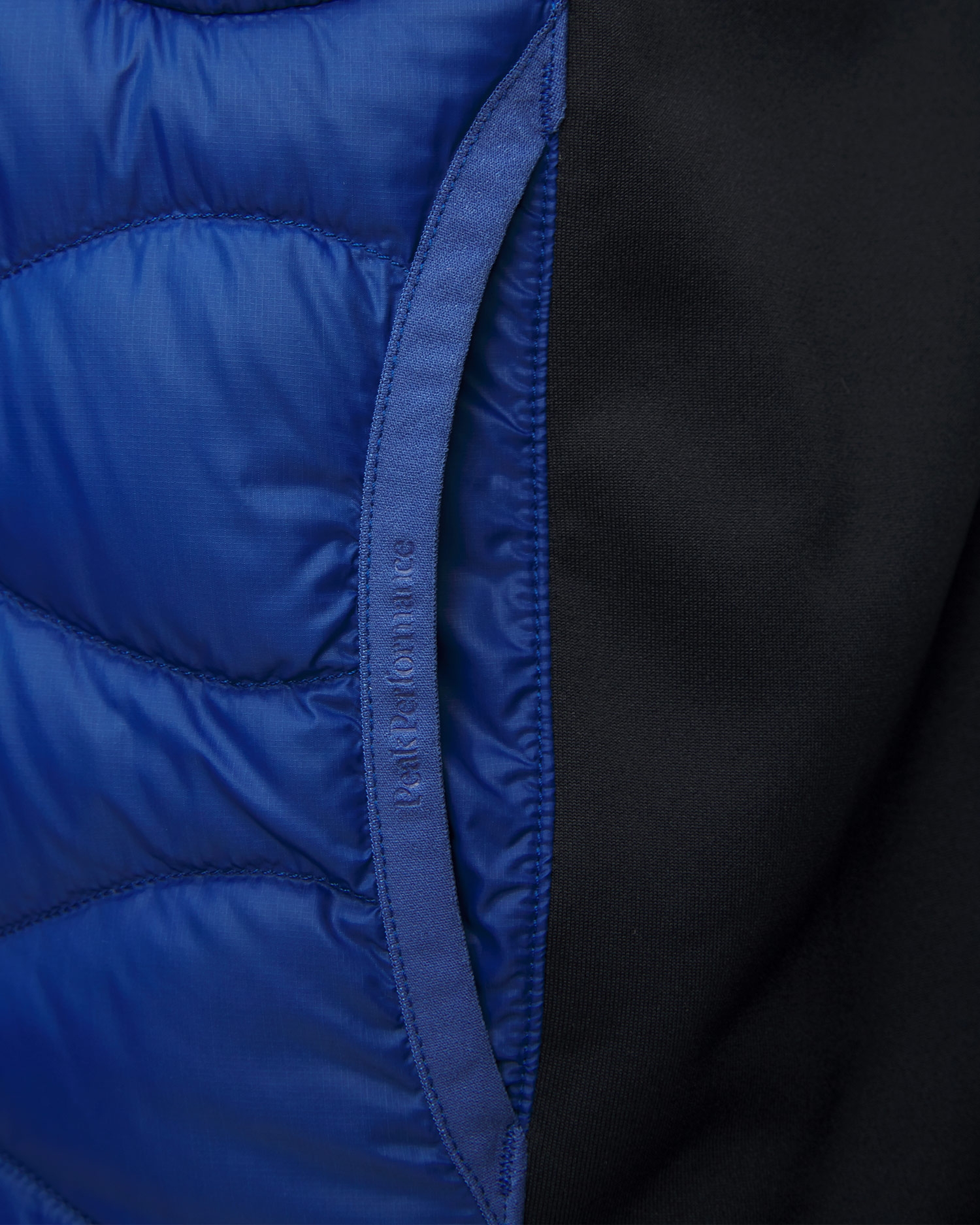 Pánská bundomikina Peak Performance Helium Hood