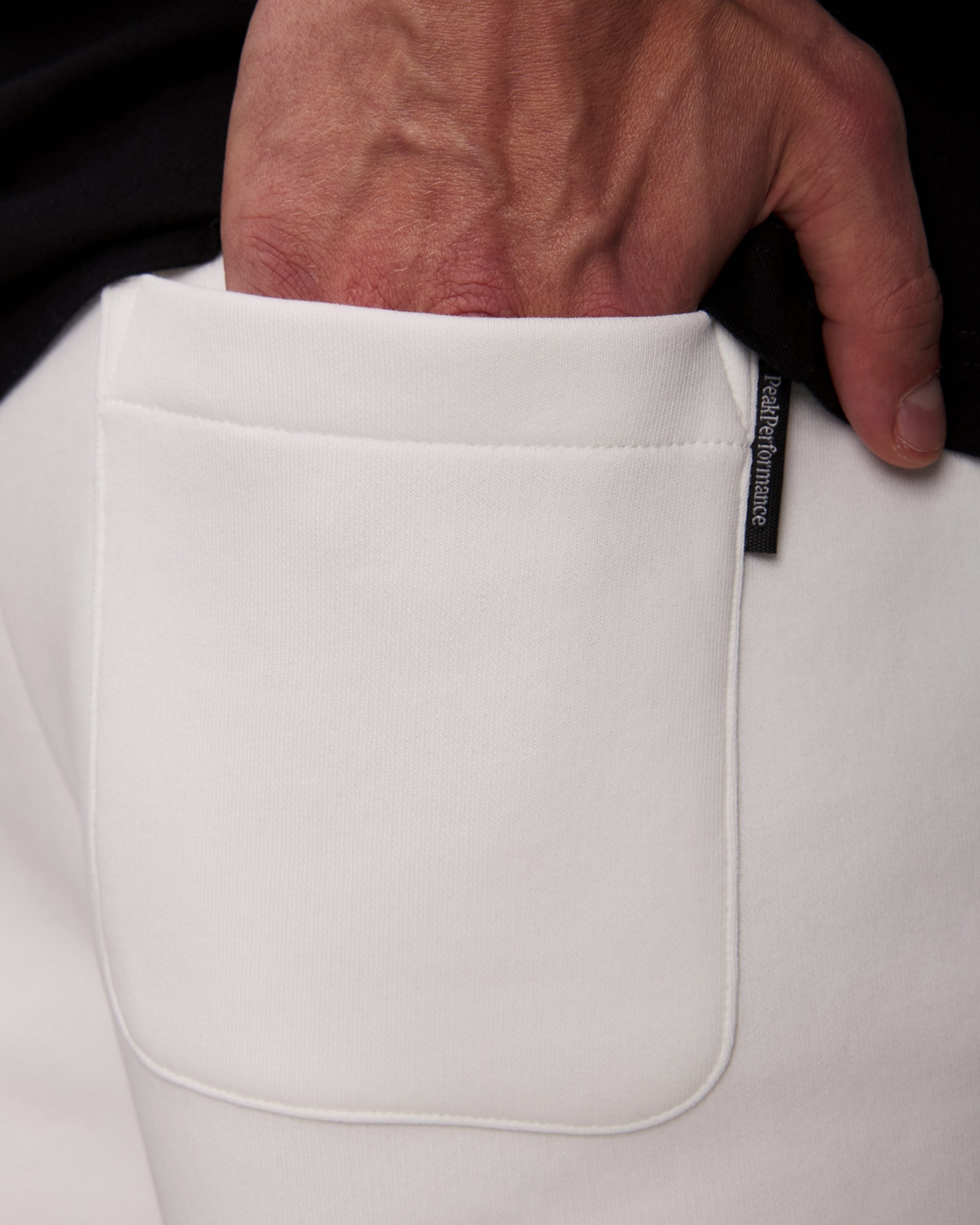 Pánské teplákové kraťasy Peak Performance Original 