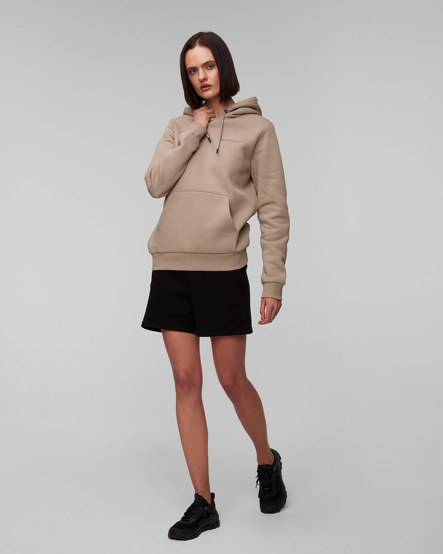 Dámské teplákové kraťasy Peak Performance Original Small Logo v Černé Barvě