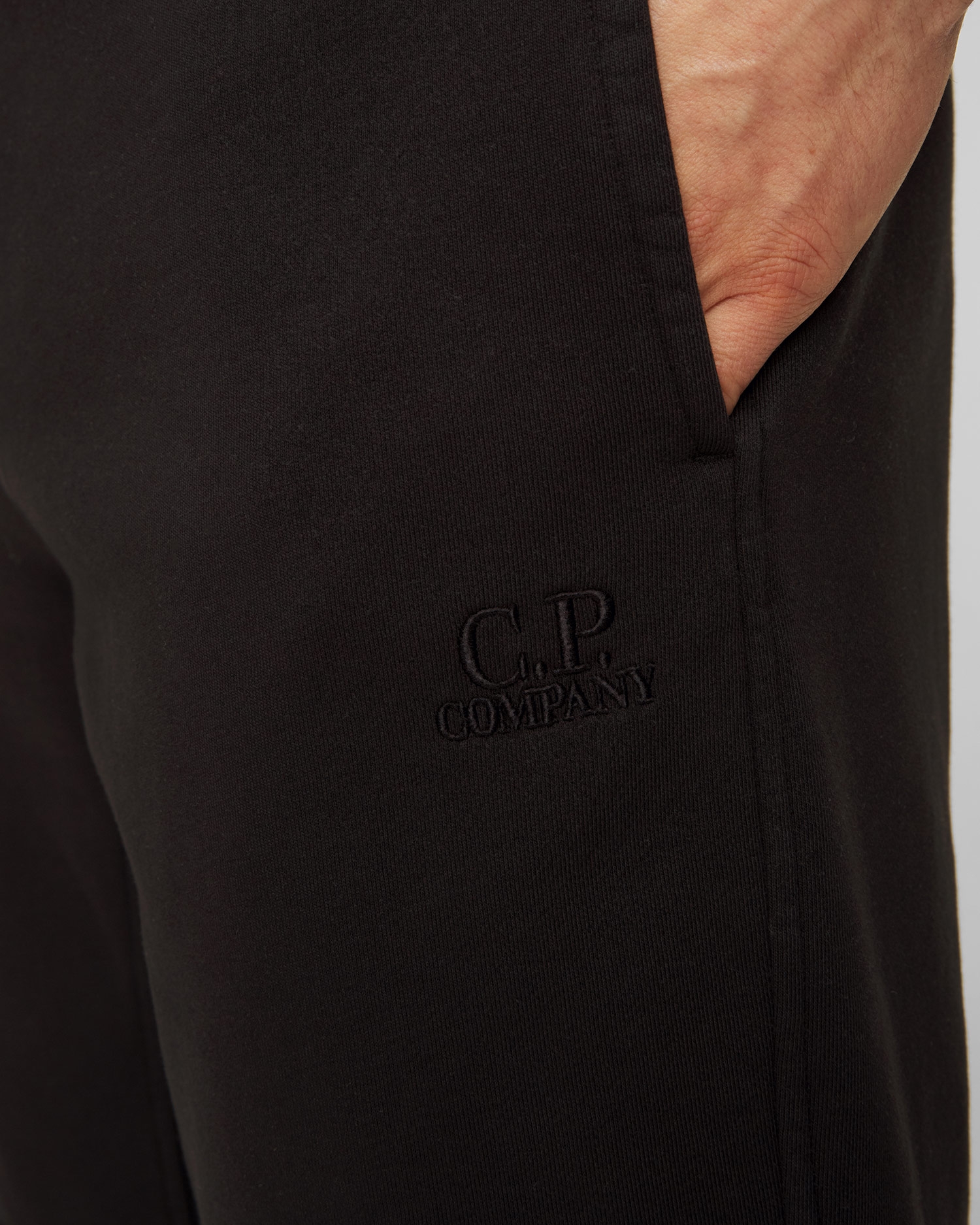 Černé pánské kraťasy C.P. Company