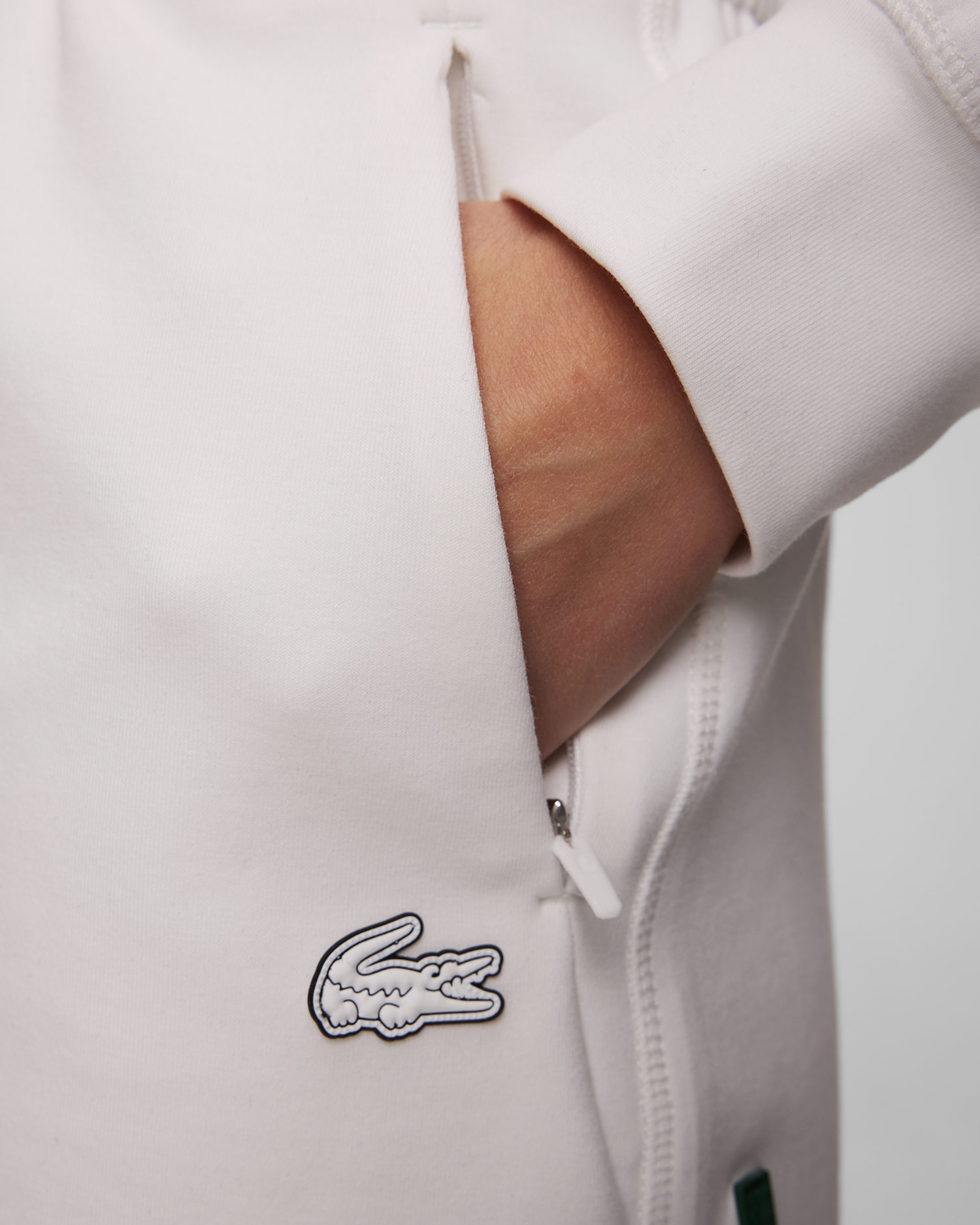 Bílé dámské kraťasy Lacoste GF5378