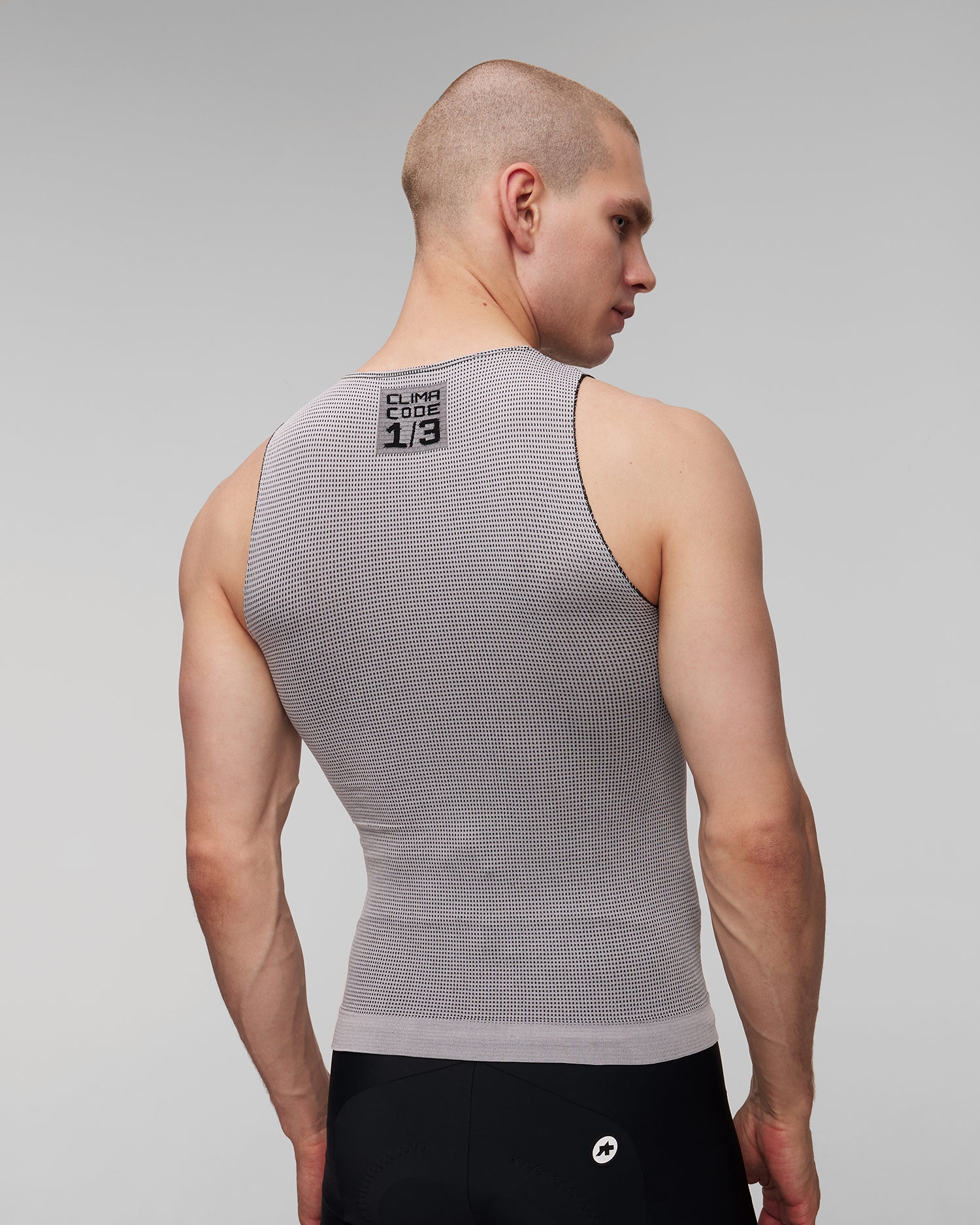 Pánské šedé cyklistické tílko Assos 1/3 NS Skin Layer P1