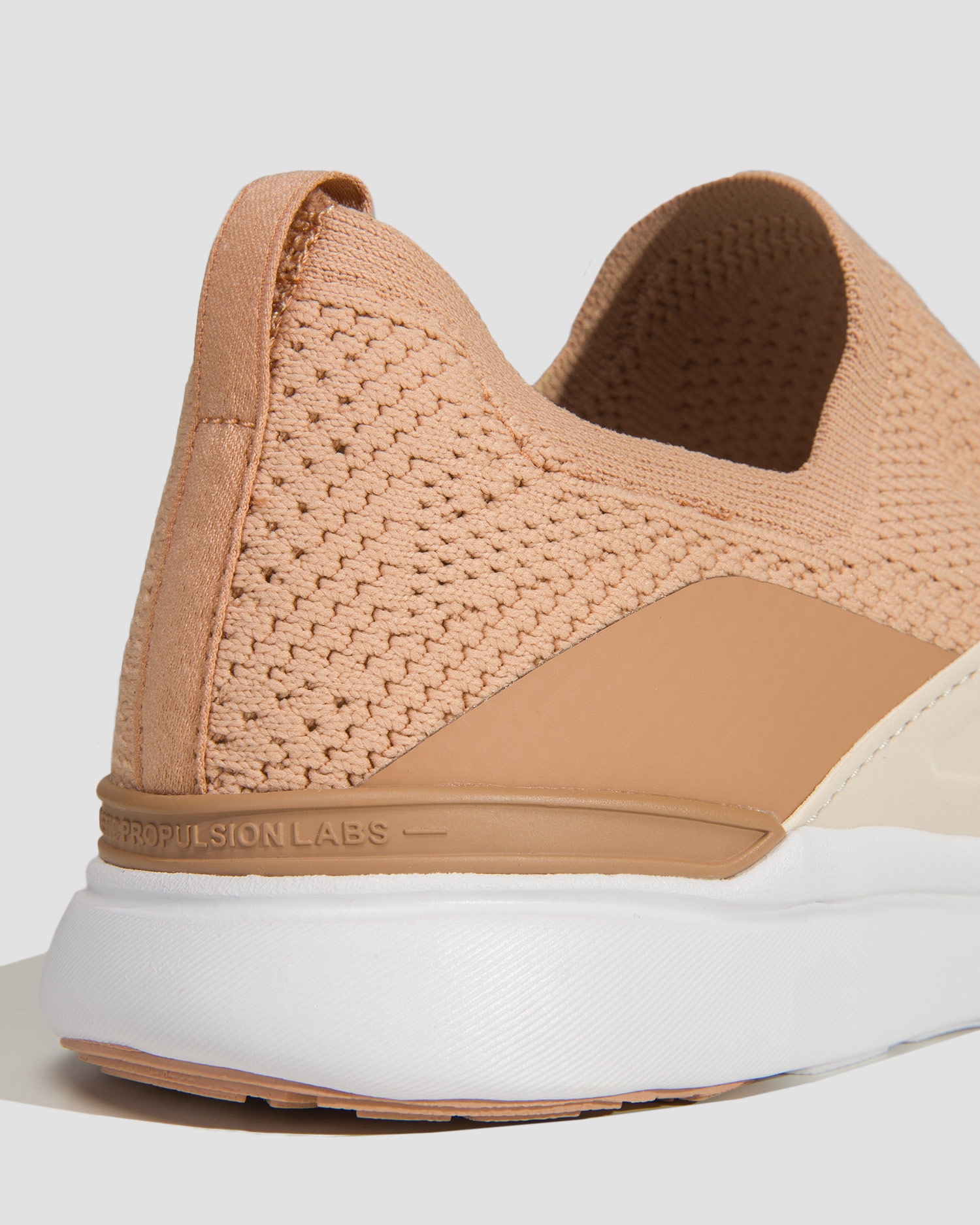 Boty APL Athletic Propulsion Labs TECHLOOM BLISS