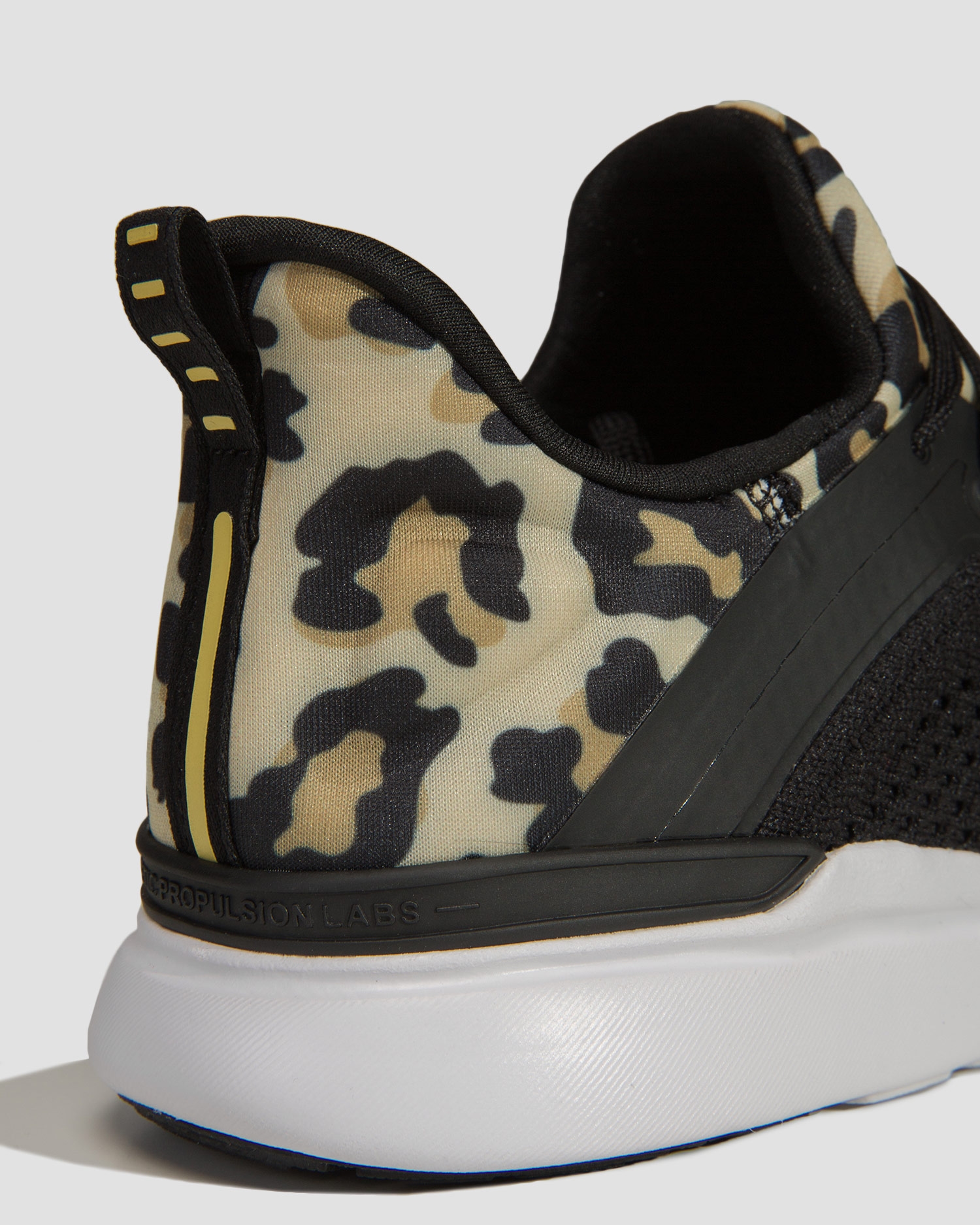 Boty APL Athletic Propulsion Labs TECHLOOM TRACER