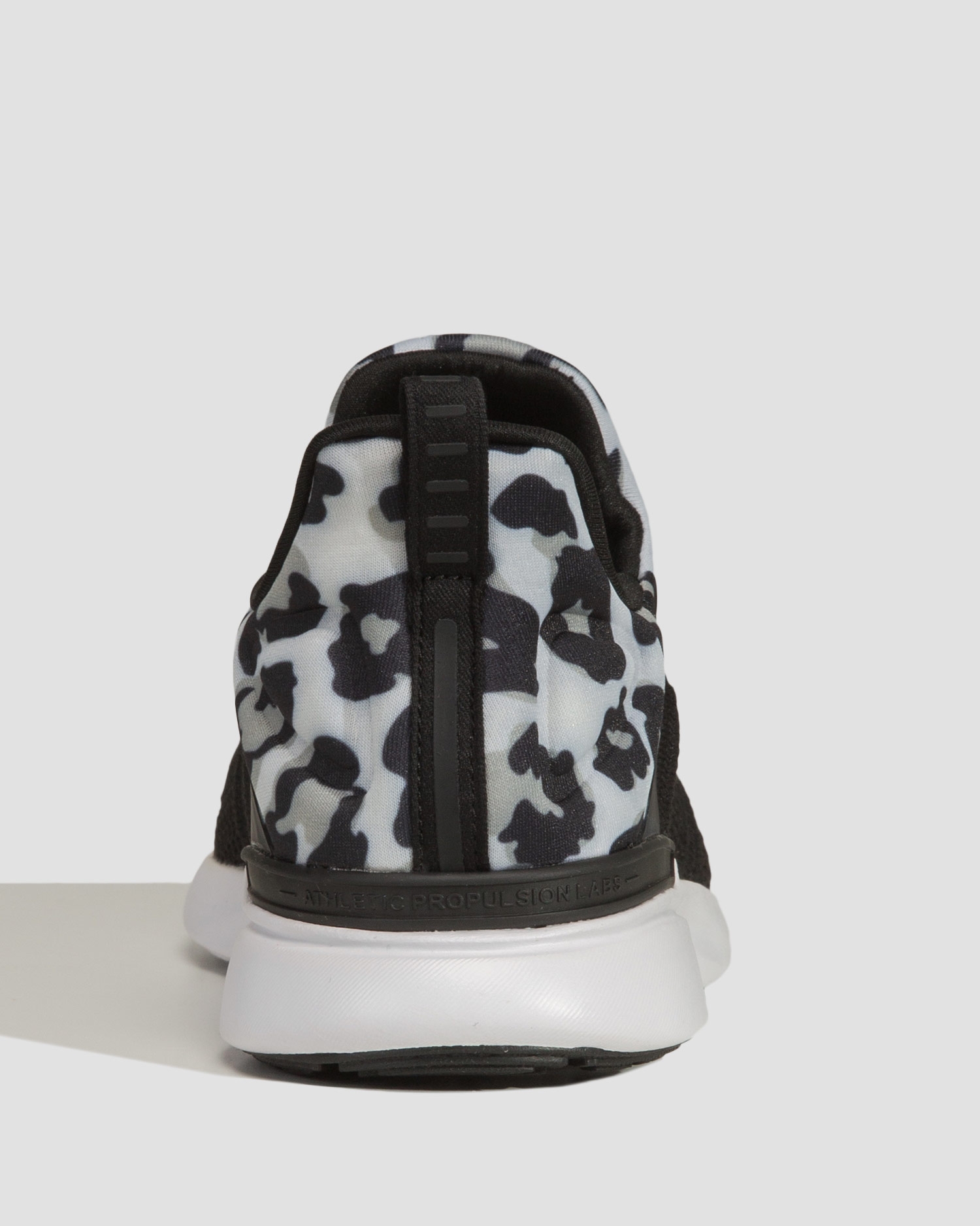 Boty APL Athletic Propulsion Labs TECHLOOM TRACER