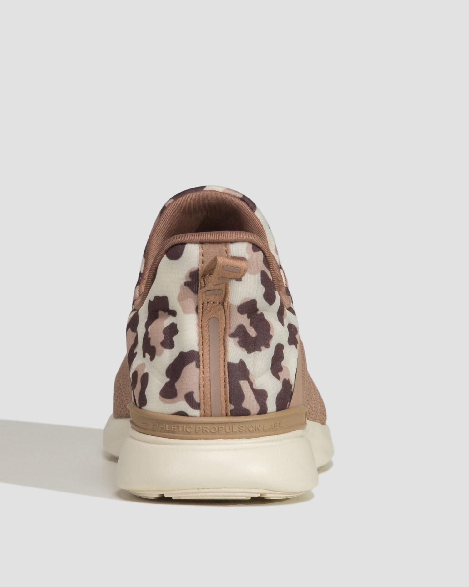 Boty APL Athletic Propulsion Labs TECHLOOM TRACER