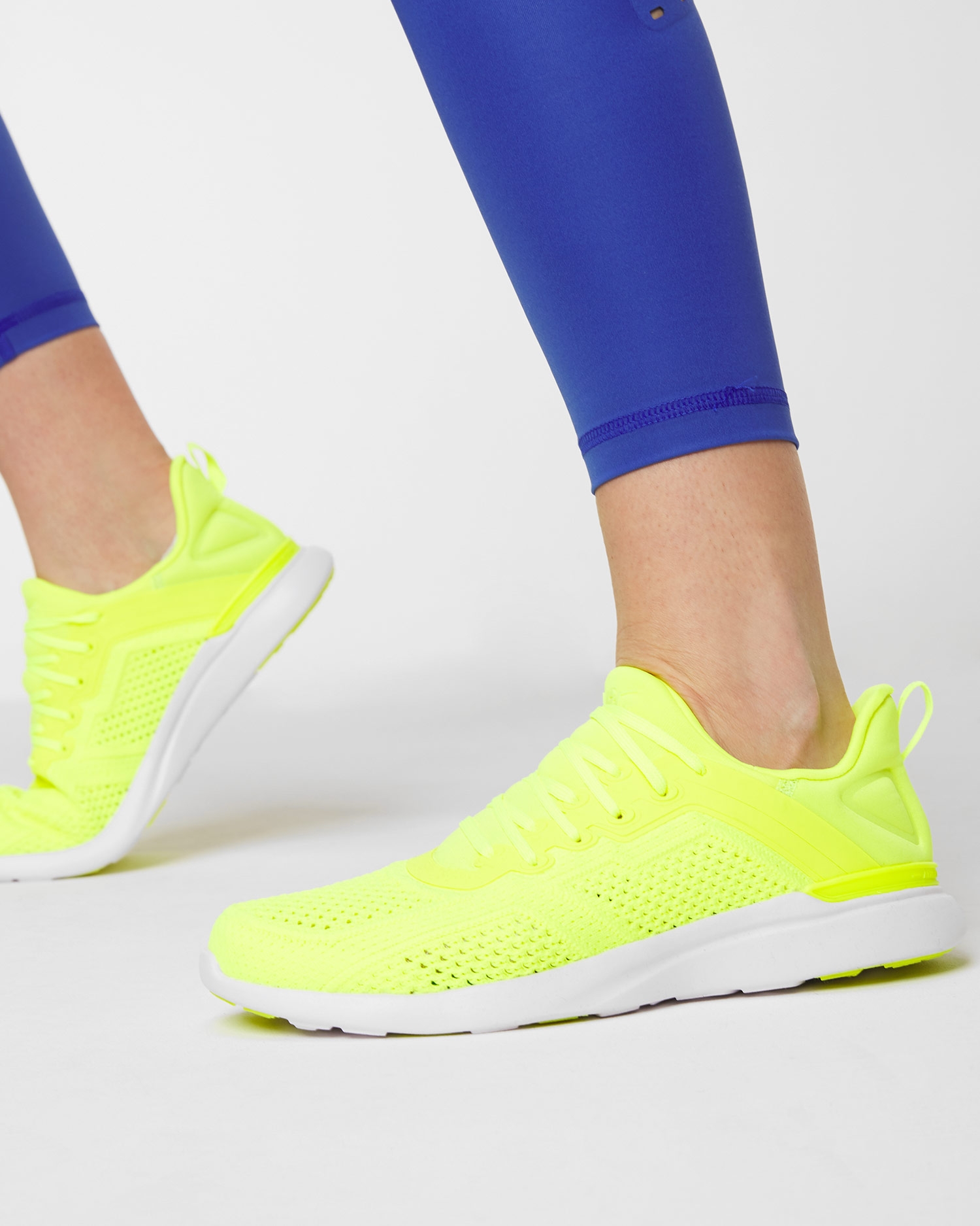 Boty APL Athletic Propulsion Labs TECHLOOM TRACER