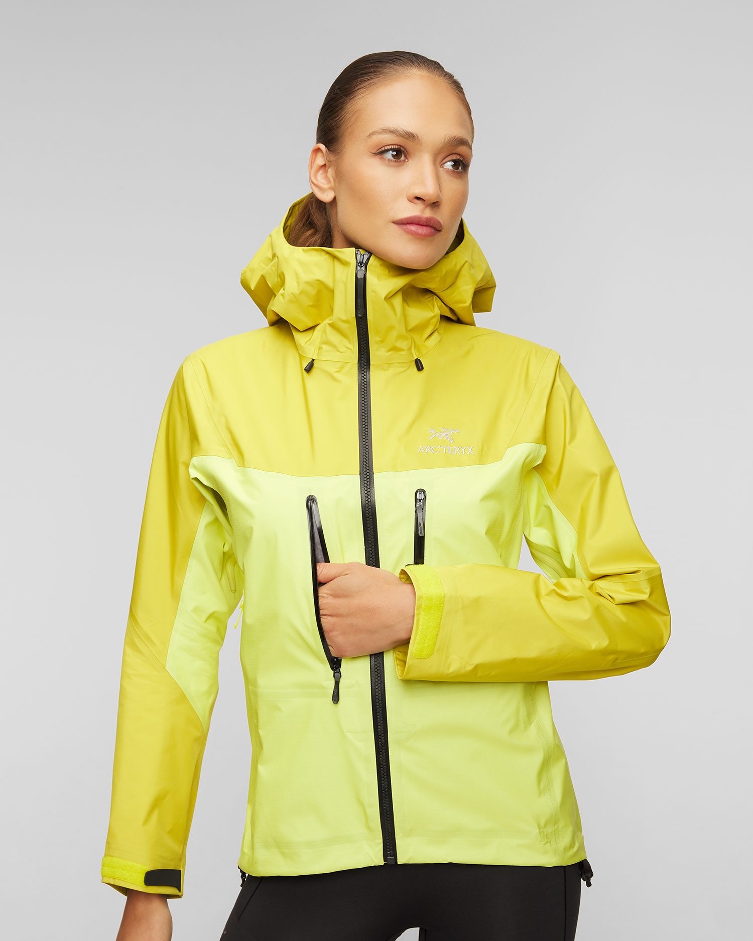 Žlutá dámská bunda hardshell Arcteryx Alpha