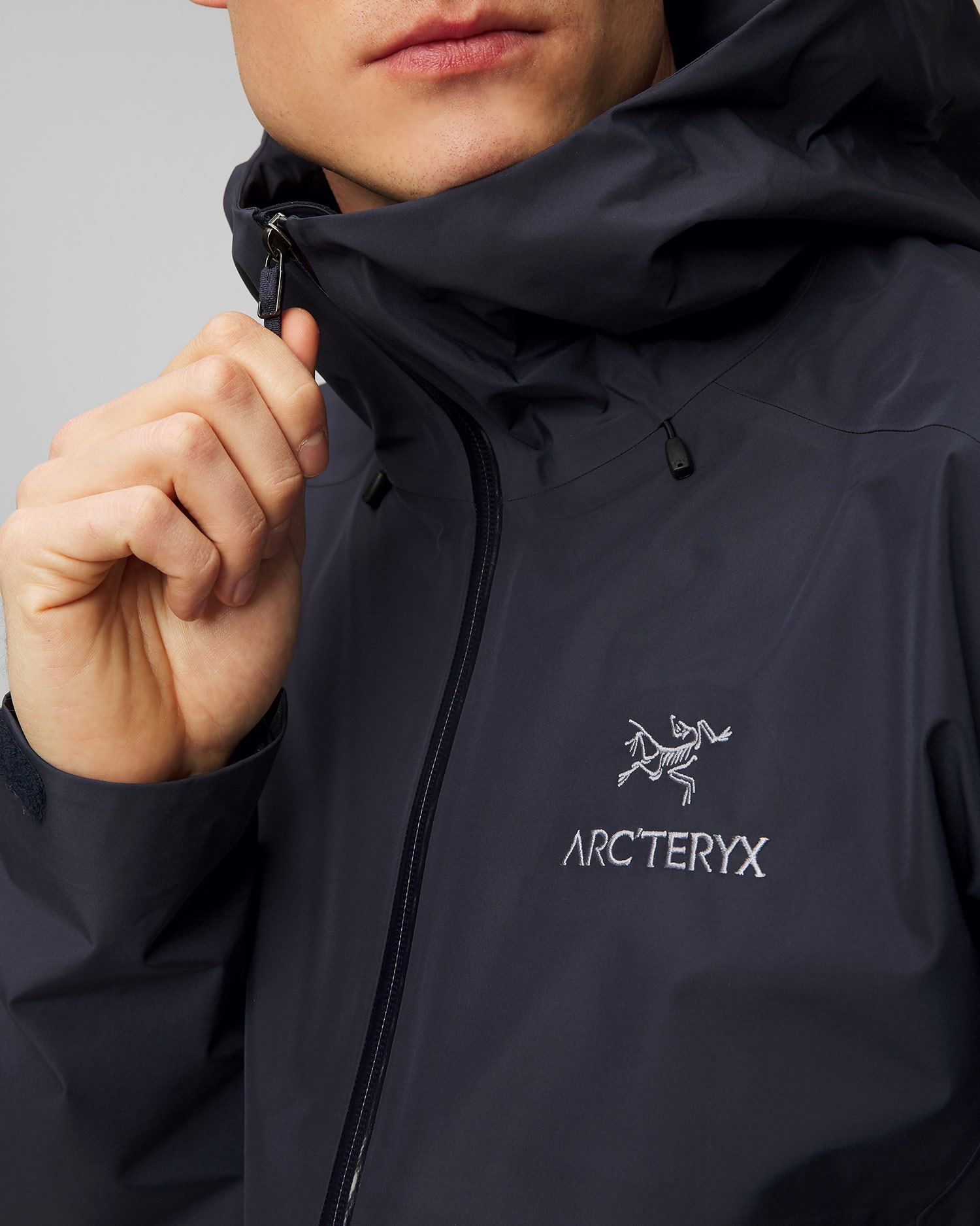 Tmavě modrá pánská hardshell bunda Arcteryx Beta LT