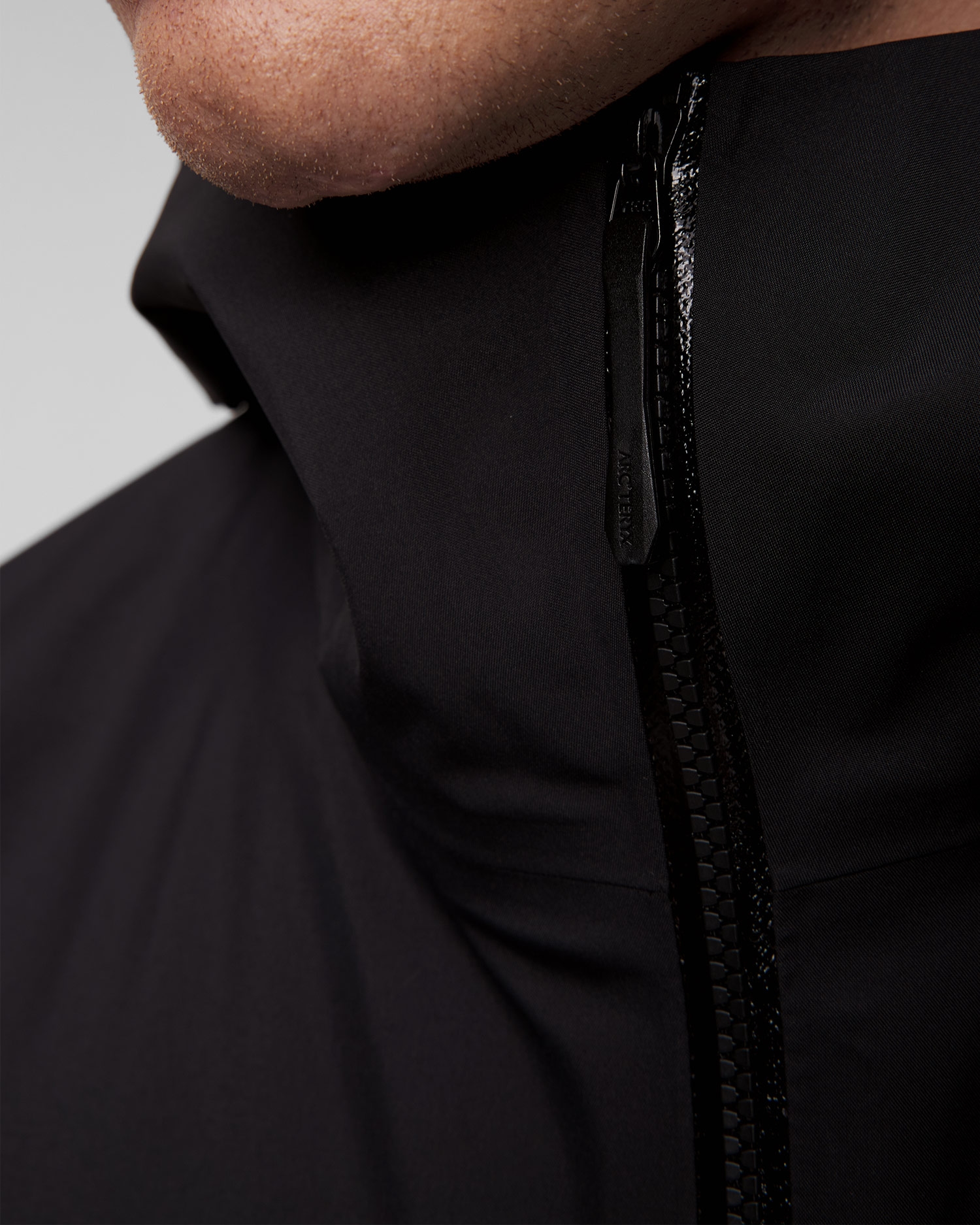 Černá pánská hardshellová bunda Arcteryx Beta Jacket M