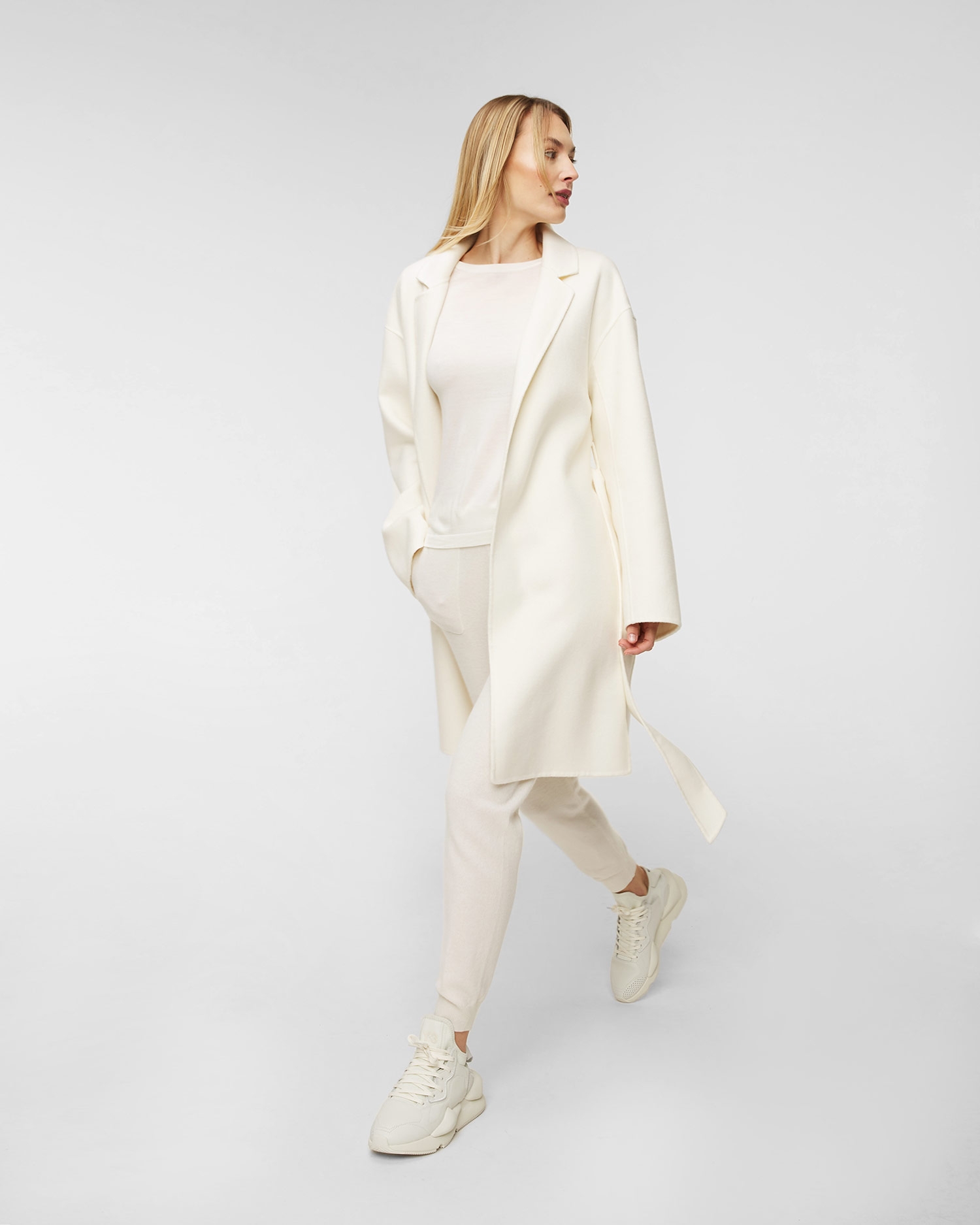 Vlněný kabát Juvia Caro