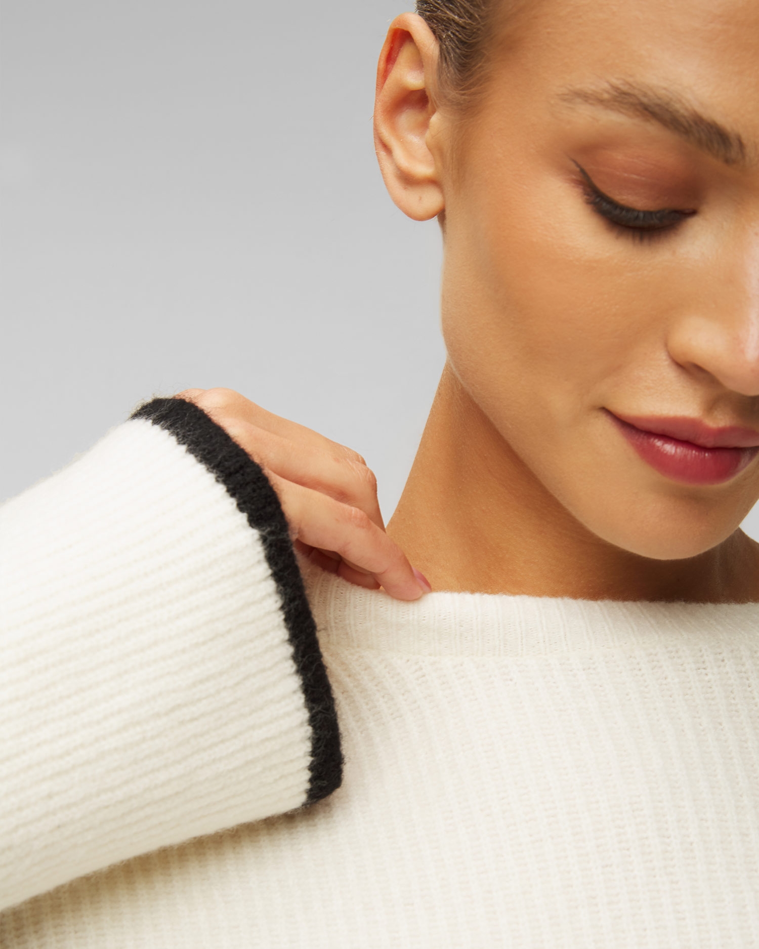 Dámský proužkovaný svetr z kašmíru Juvia Sira