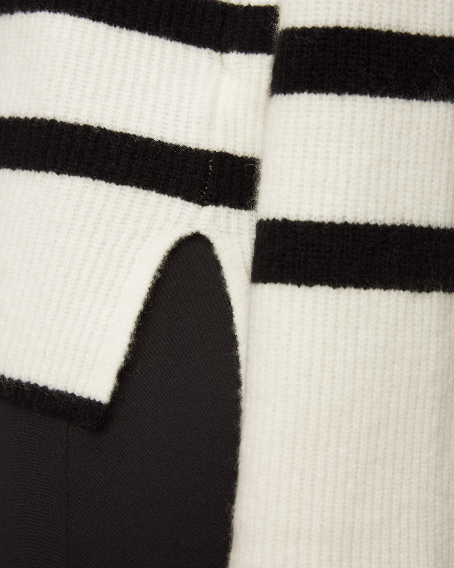 Dámský proužkovaný svetr z kašmíru Juvia Sira