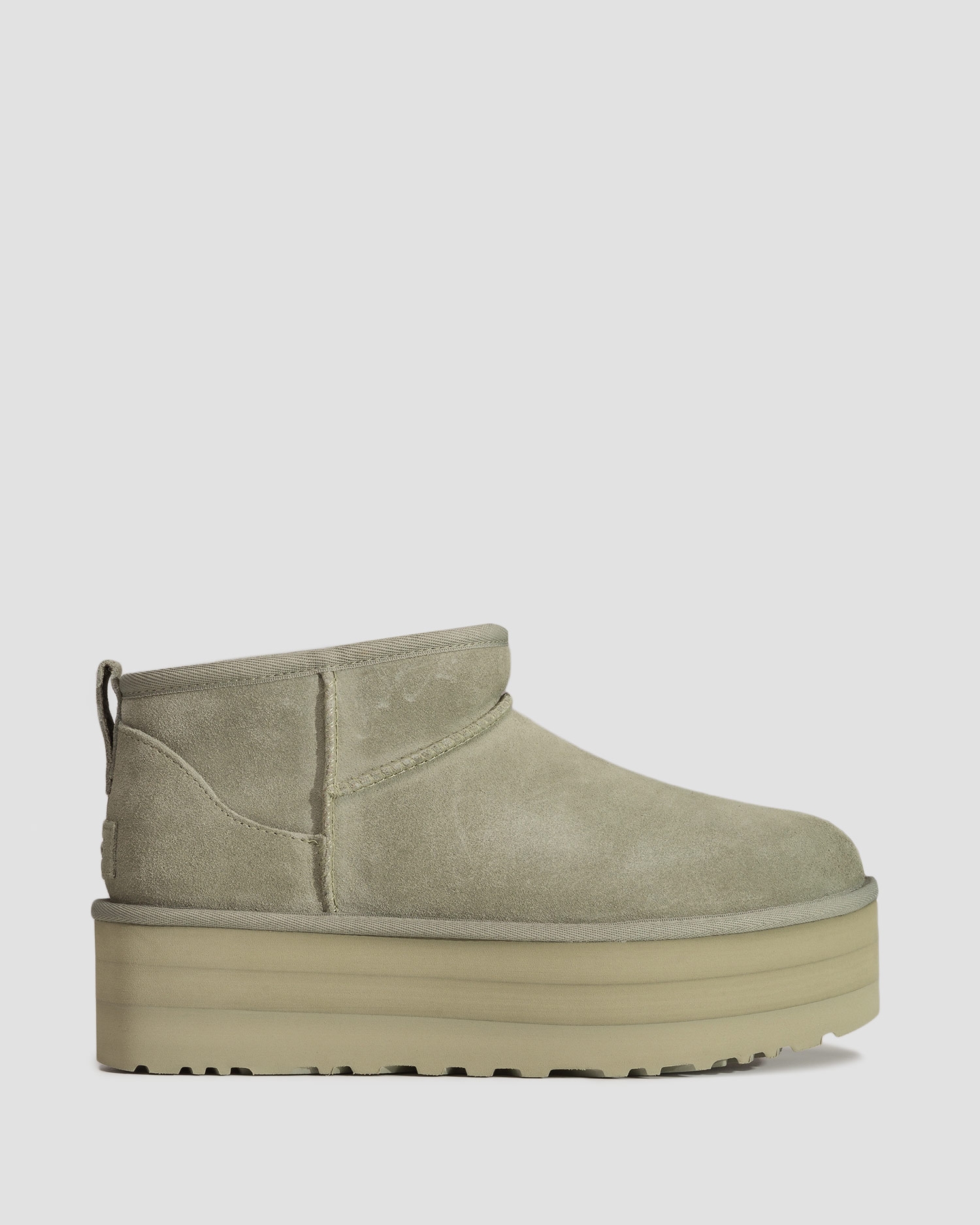 Dámské boty z ovčí kůže UGG Classic Ultra Mini Platform