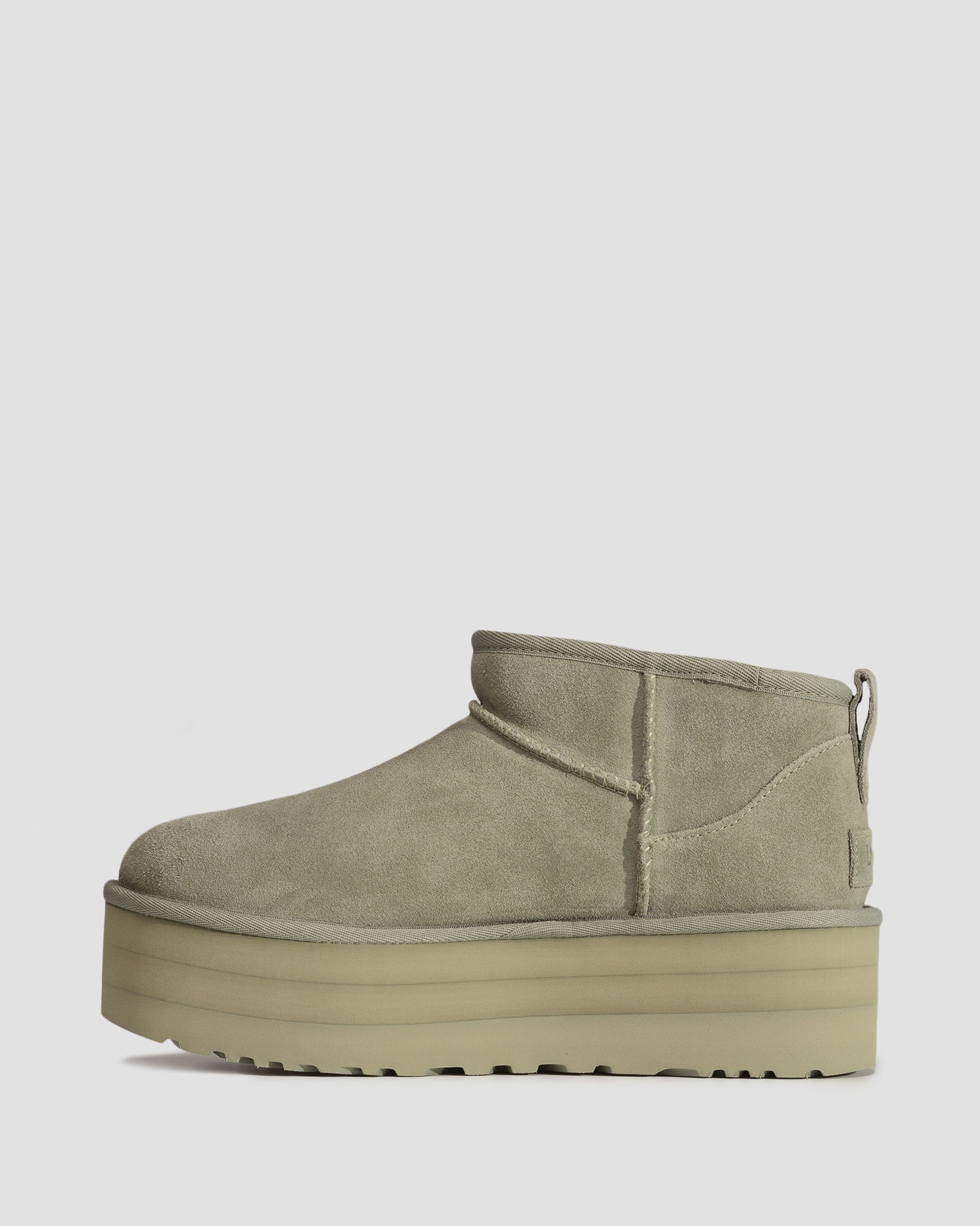 Dámské boty z ovčí kůže UGG Classic Ultra Mini Platform