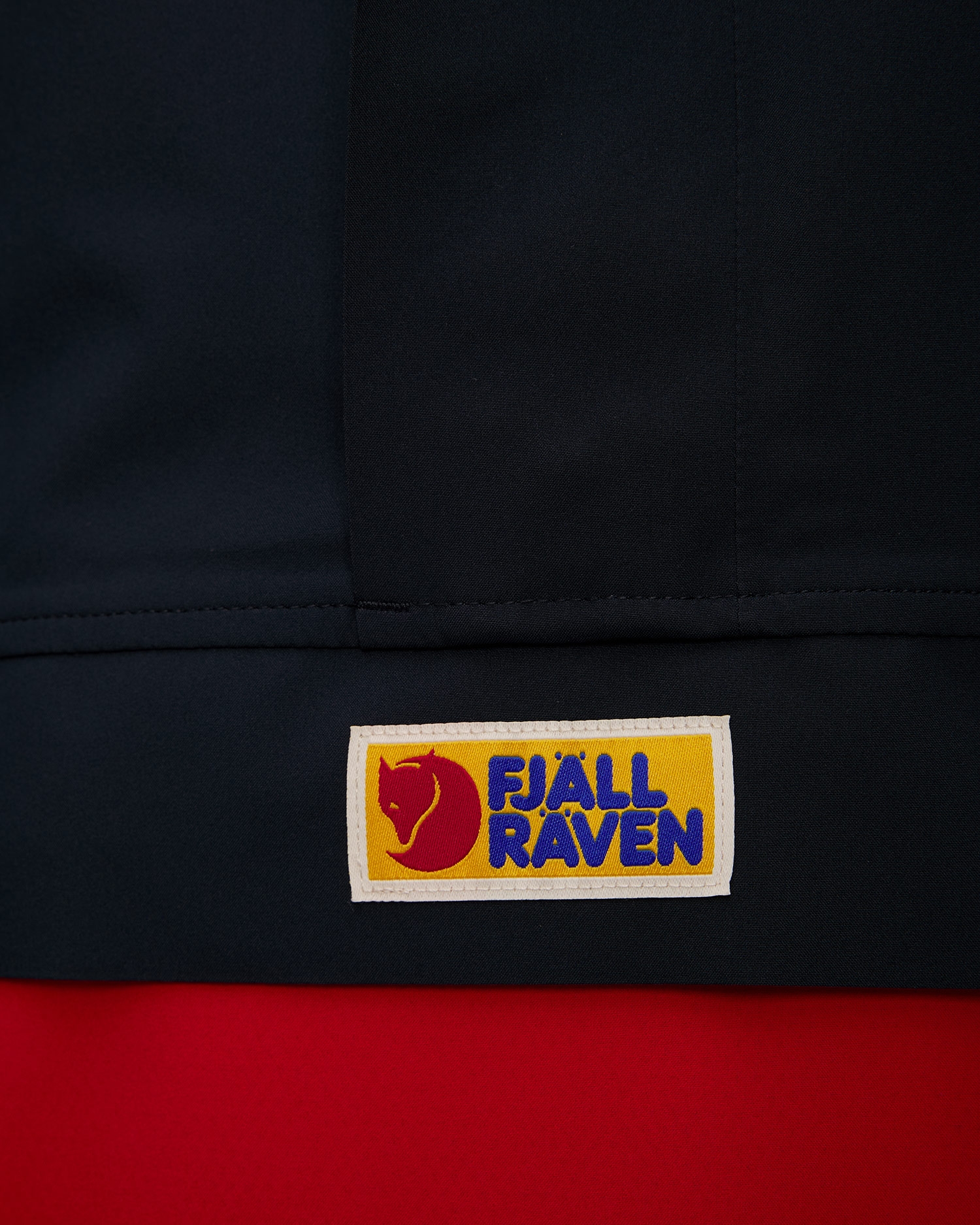 Tmavě modrá pánská nepromokavá bunda Fjallraven Vardag Hydratic Anorak M