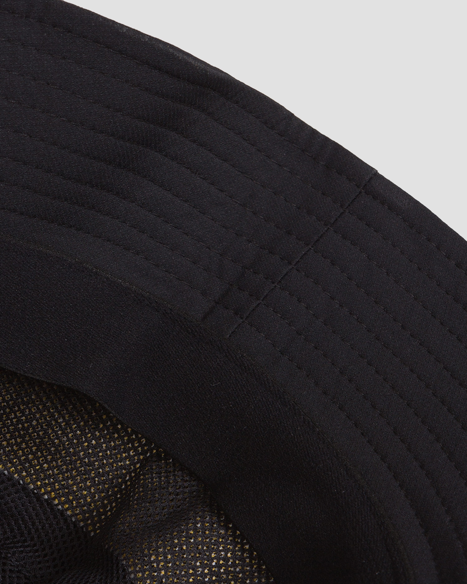 Klobouk J.LINDEBERG DENVER STRIPE BUCKET HAT