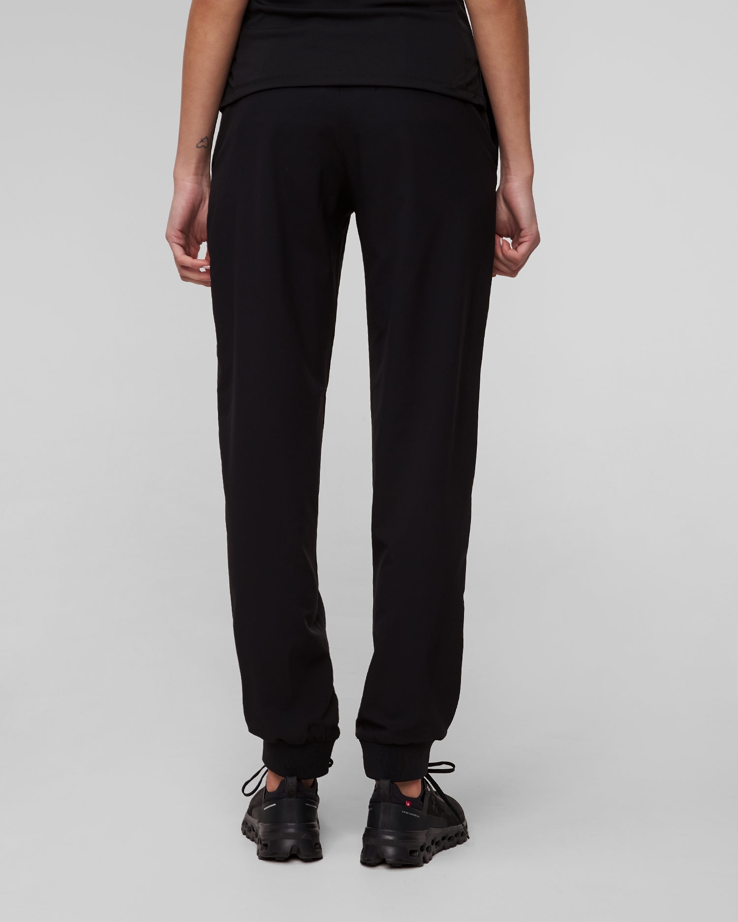 Černé dámské kalhoty J.Lindeberg Elena Jogger Pant