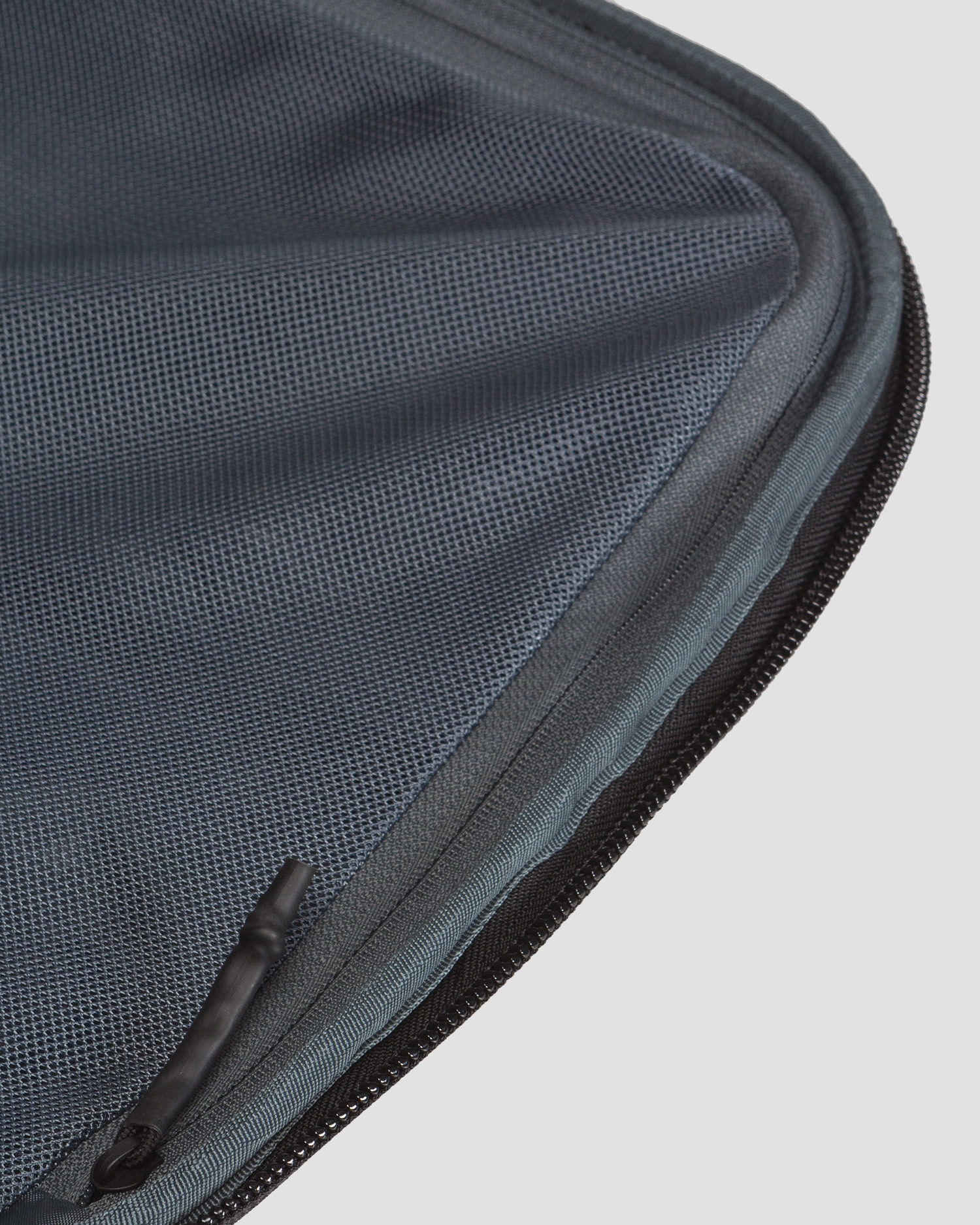 Cestovní zavazadlo na kolečkách Thule Aion 36L