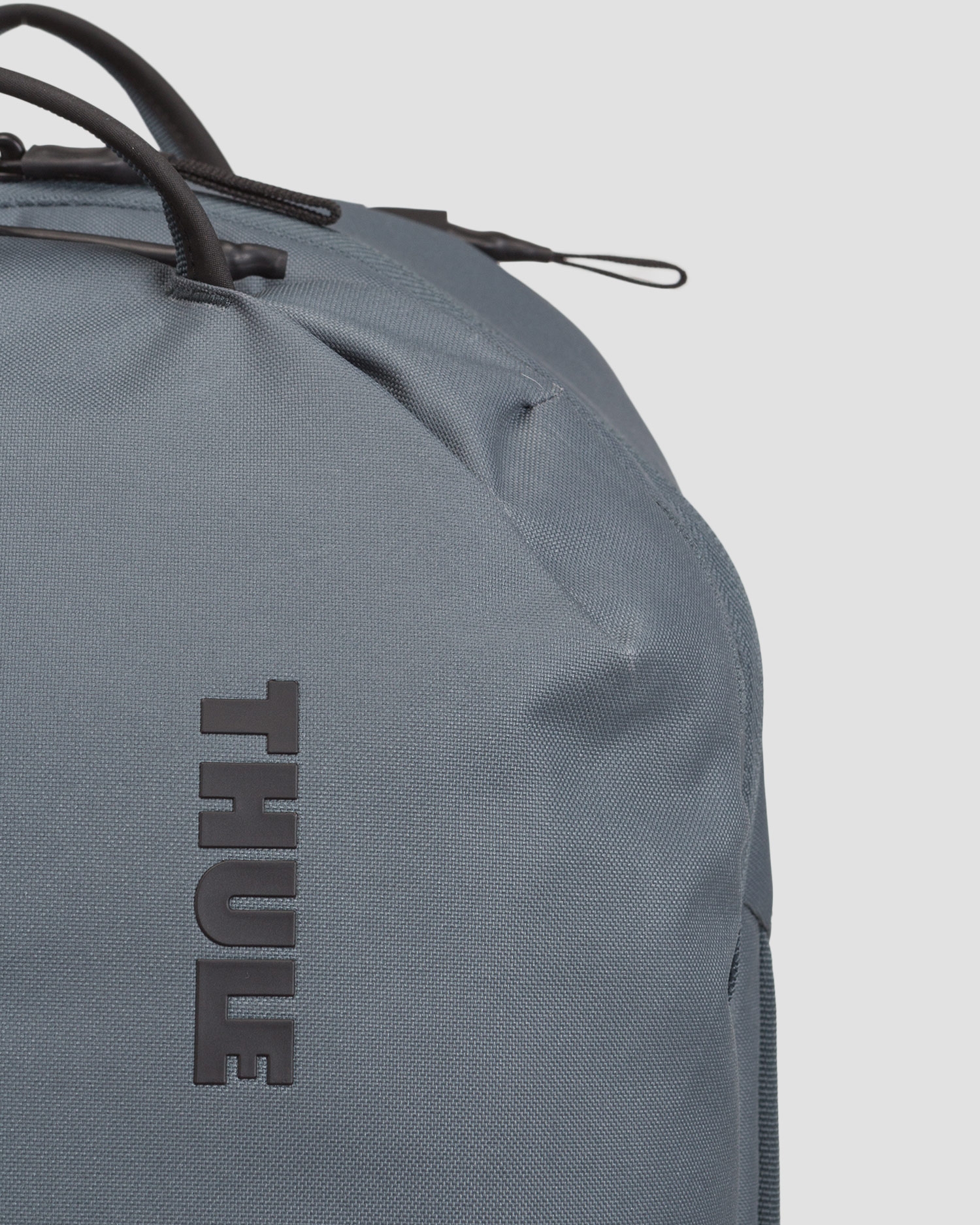 Šedý batoh Thule Aion Travel Backpack 40L